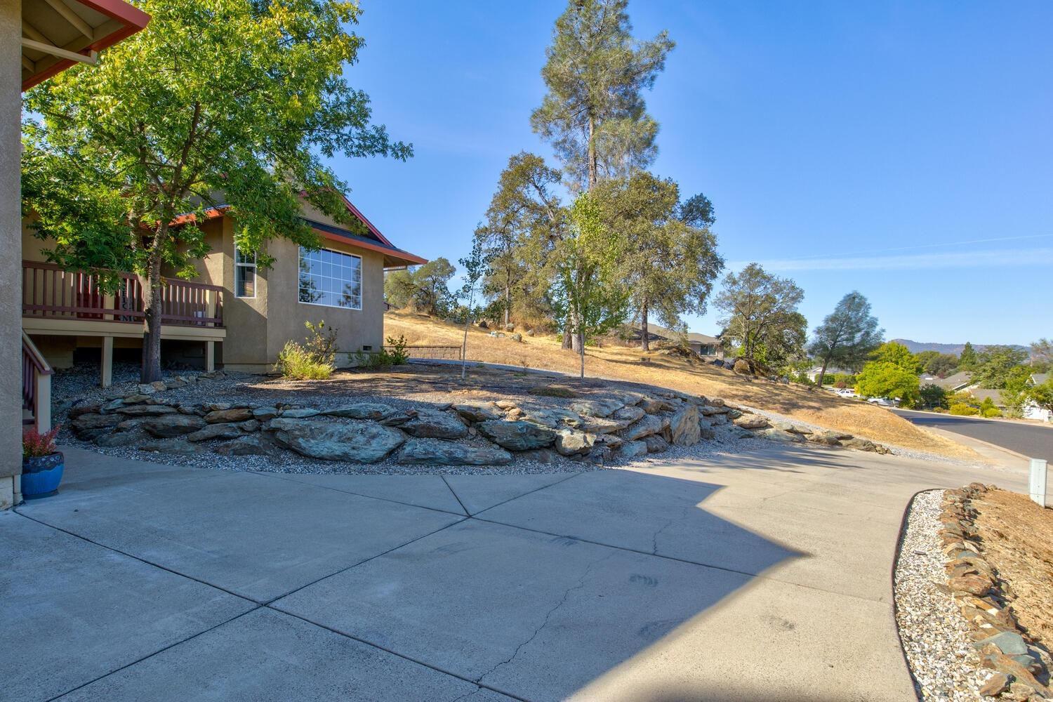 Live Oak Drive, Angels Camp, California image 6