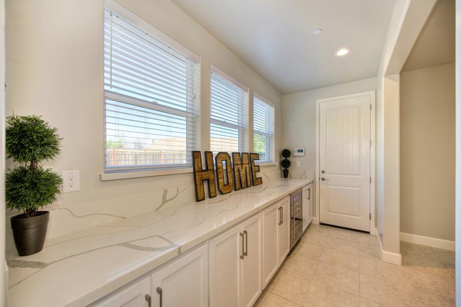 Detail Gallery Image 39 of 54 For 10065 Evening Star Dr, Roseville,  CA 95747 - 4 Beds | 3/1 Baths