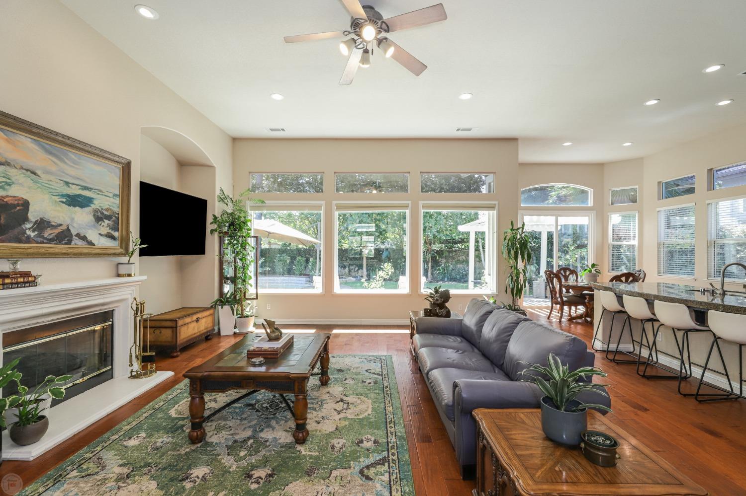 Detail Gallery Image 29 of 70 For 5162 Poppy Hills Cir, Stockton,  CA 95219 - 4 Beds | 2/1 Baths