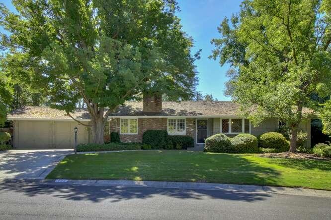 Detail Gallery Image 1 of 1 For 724 Cortlandt Dr, Sacramento,  CA 95864 - 3 Beds | 2 Baths