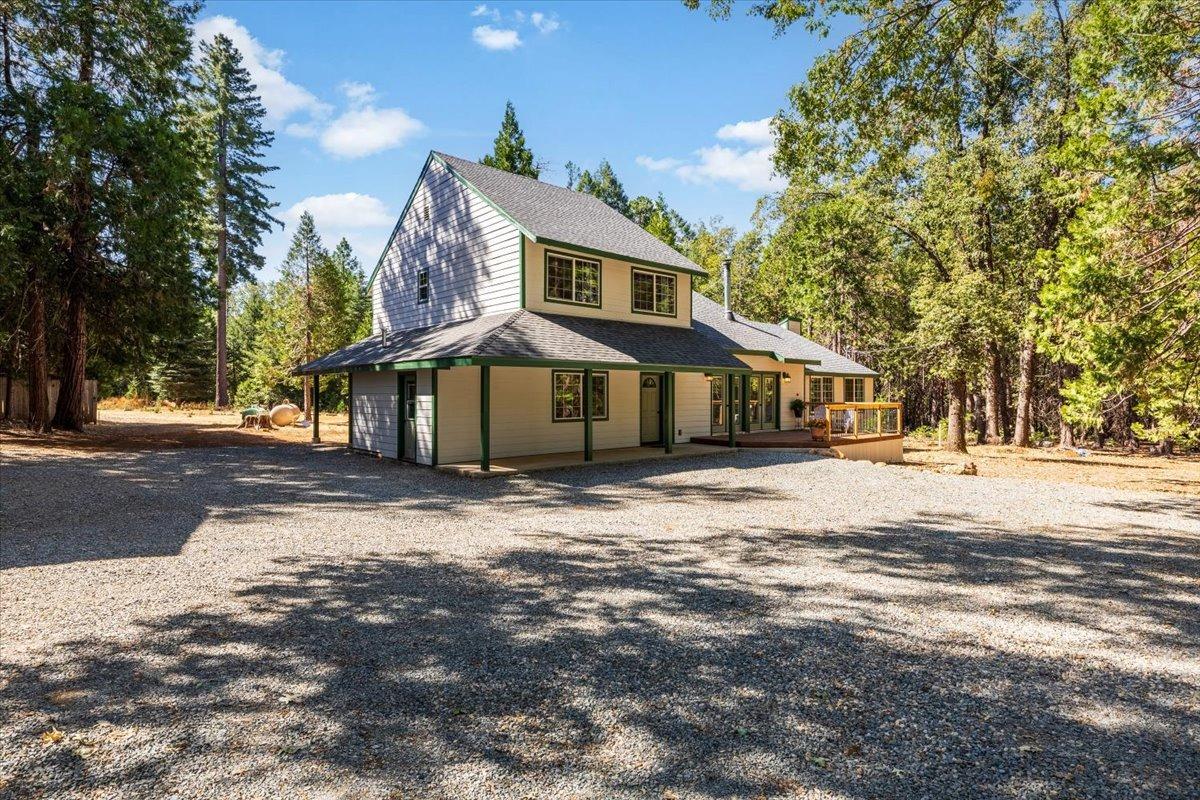 Detail Gallery Image 4 of 57 For 13763 Lightning Tree Rd, Nevada City,  CA 95959 - 3 Beds | 3/1 Baths