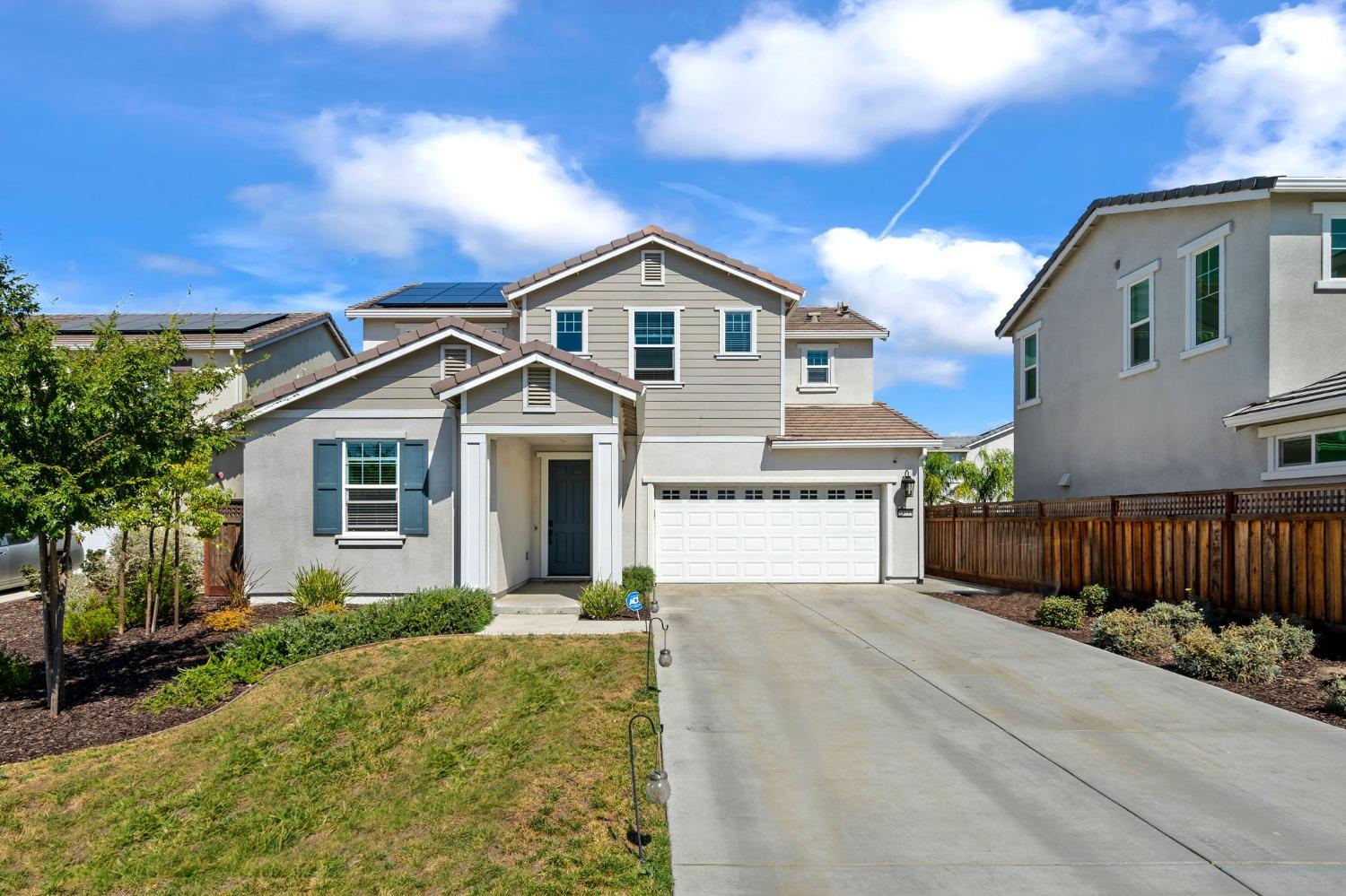 Detail Gallery Image 1 of 57 For 17535 Gemini Ct, Lathrop,  CA 95330 - 4 Beds | 3/1 Baths