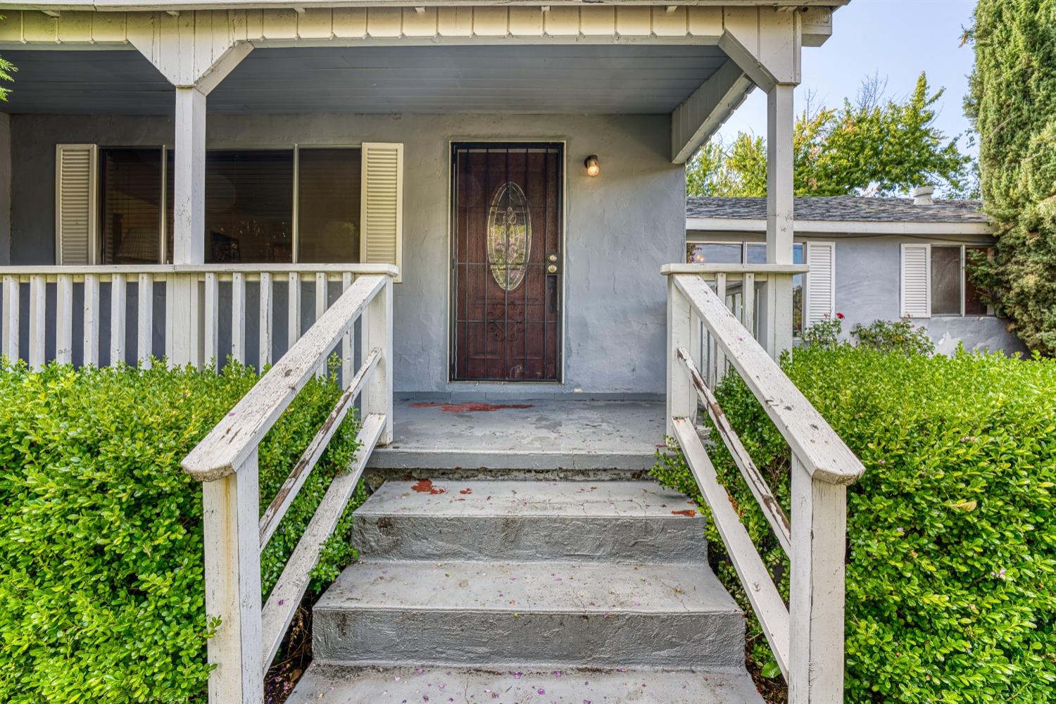 Detail Gallery Image 1 of 1 For 8133 Holly Dr, Citrus Heights,  CA 95610 - 3 Beds | 2 Baths