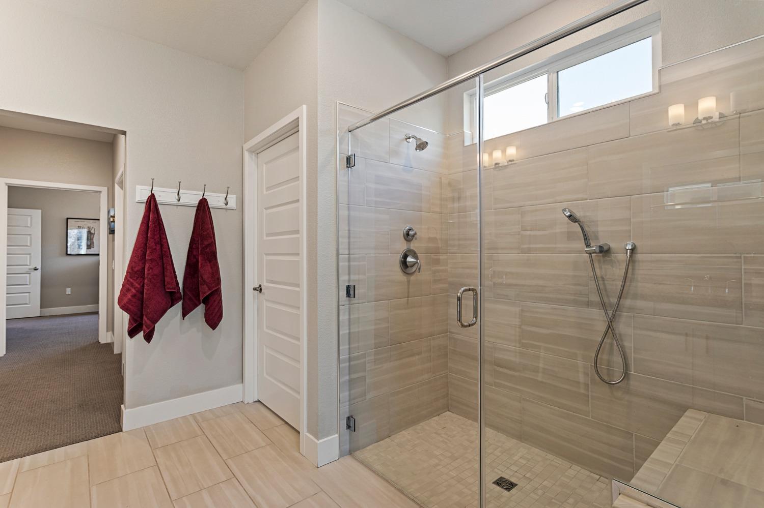 Hemisphere Lane, Roseville, California image 18