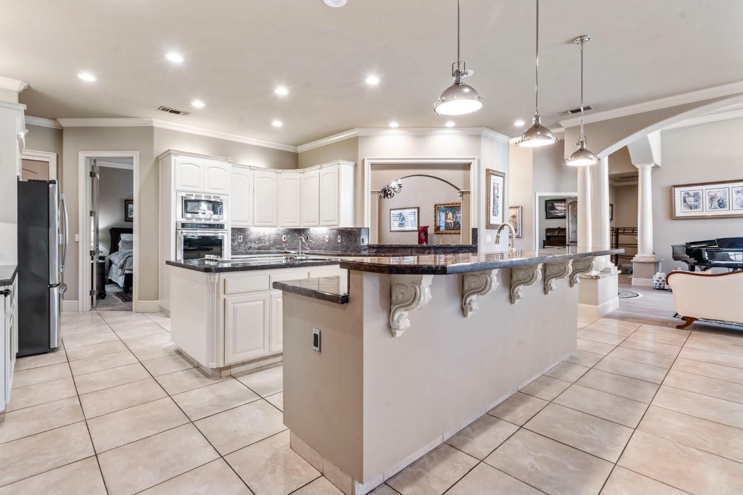 Detail Gallery Image 35 of 88 For 1426 Riverview Cir #E,  Ripon,  CA 95366 - 4 Beds | 4 Baths