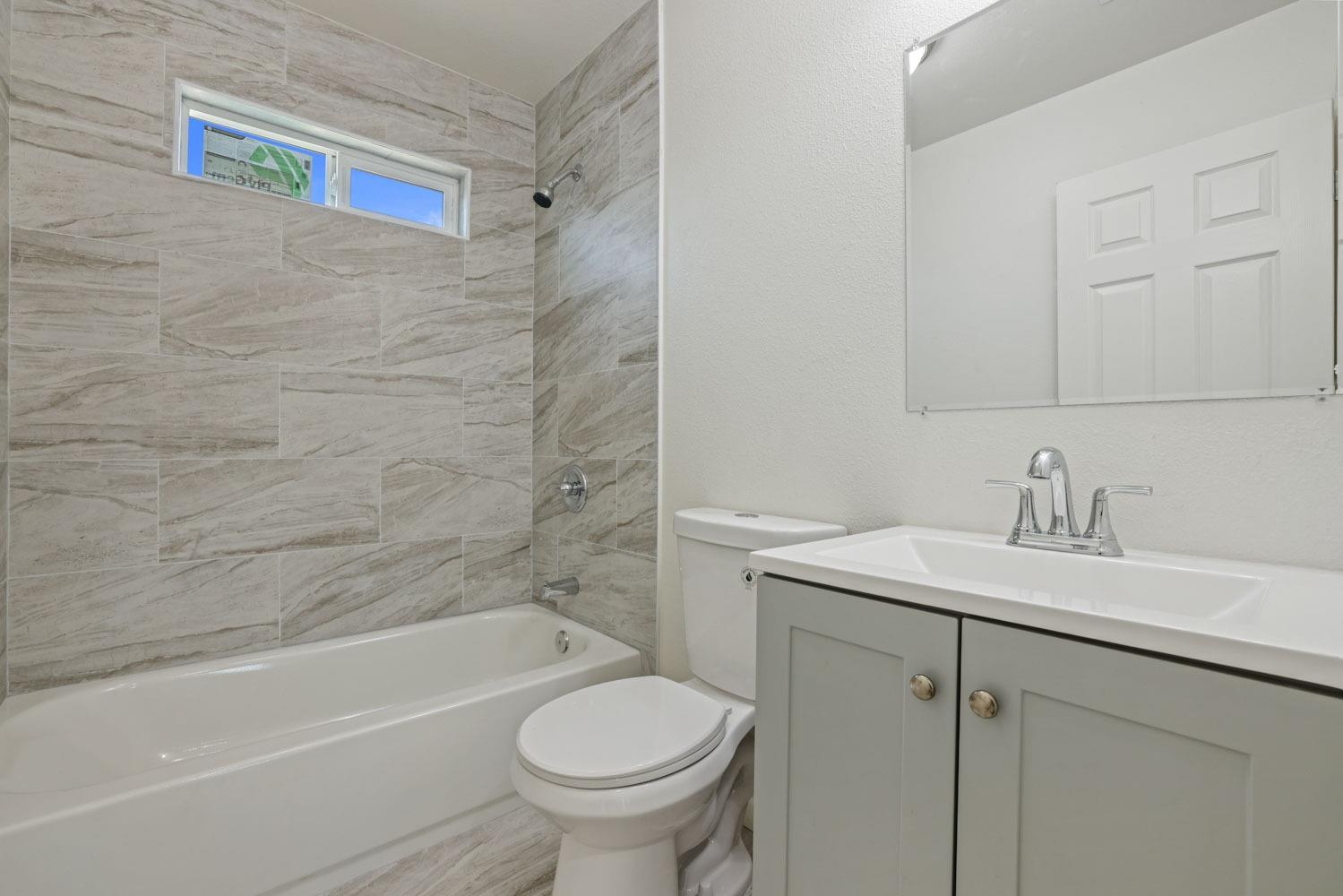 Detail Gallery Image 17 of 25 For 248 Cedar Ave, Atwater,  CA 95301 - 3 Beds | 2 Baths