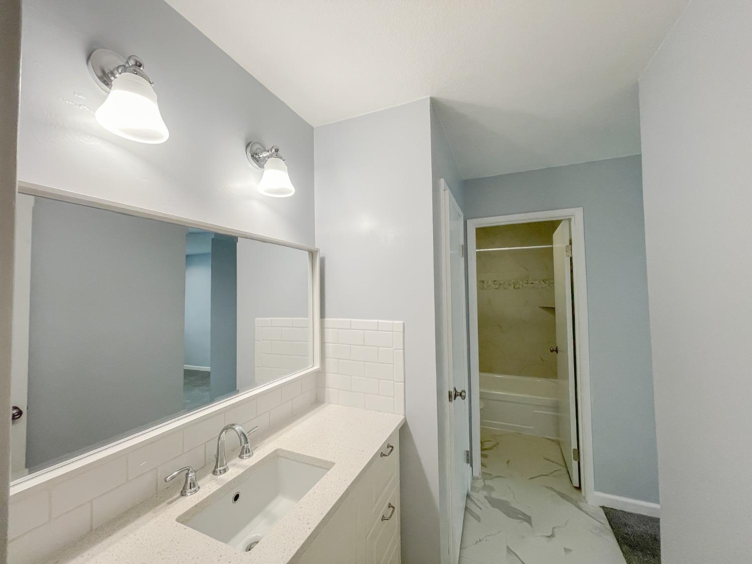 Detail Gallery Image 9 of 20 For 873 Woodside Ln #10,  Sacramento,  CA 95825 - 1 Beds | 1 Baths