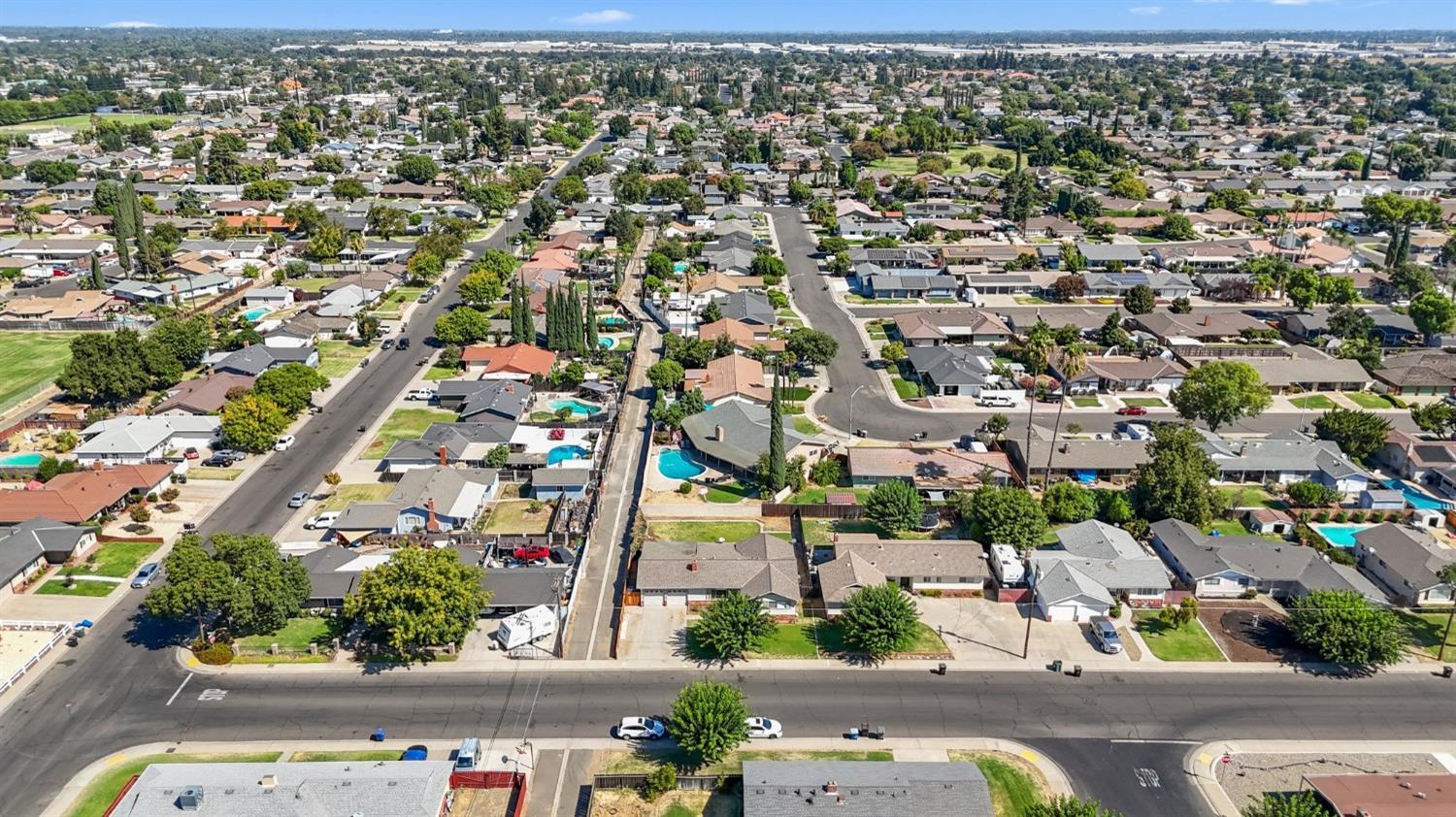 Acorn Lane, Ceres, California image 27