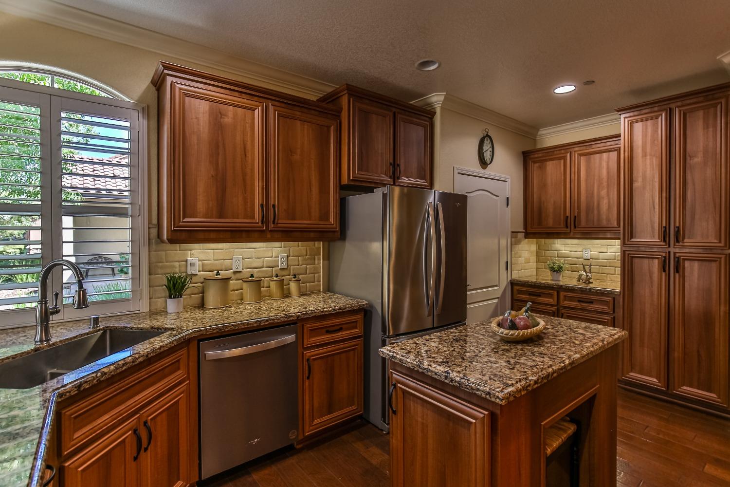 Detail Gallery Image 28 of 44 For 1033 Venice Ln, Roseville,  CA 95747 - 2 Beds | 2 Baths