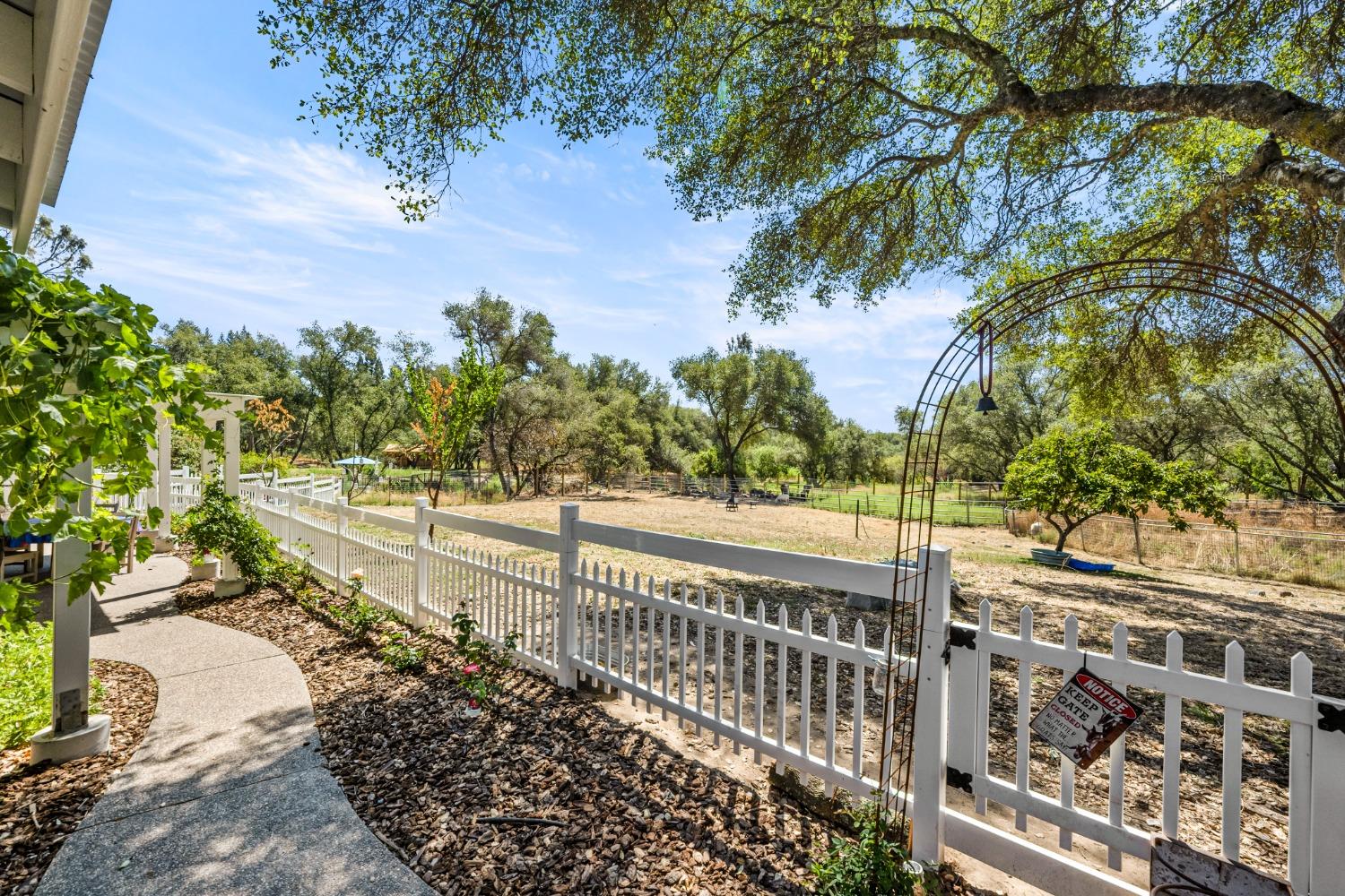 Detail Gallery Image 42 of 55 For 6740 Rancho Los Pavos Ln, Granite Bay,  CA 95746 - 7 Beds | 2/2 Baths