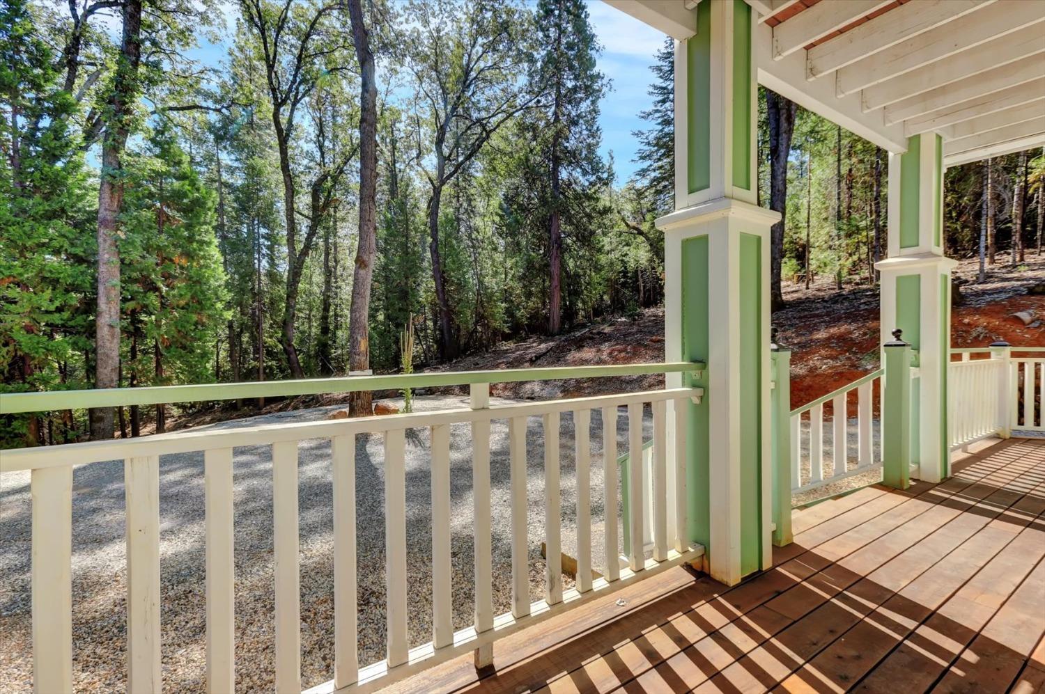 Detail Gallery Image 23 of 68 For 12812 Pearson Rd, Grass Valley,  CA 95945 - 3 Beds | 3/1 Baths