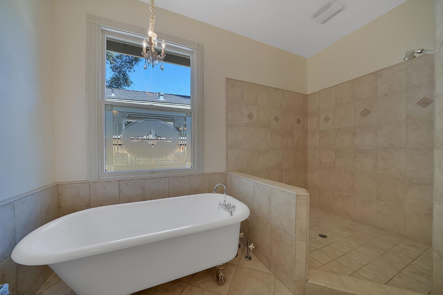 Detail Gallery Image 41 of 87 For 511 Surrey Ln, Murphys,  CA 95247 - 5 Beds | 2/1 Baths