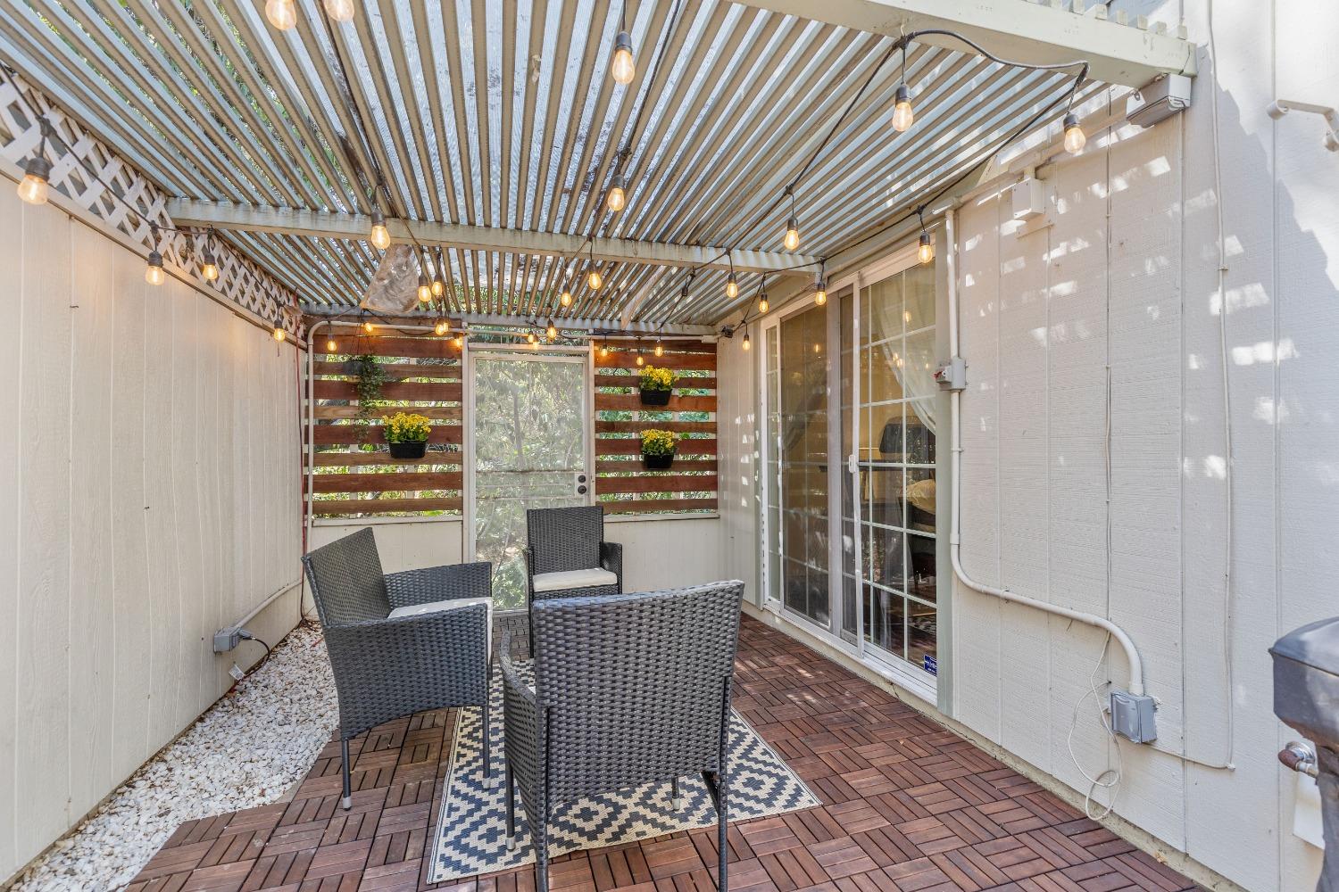 Sutton Place, Auburn, California image 22