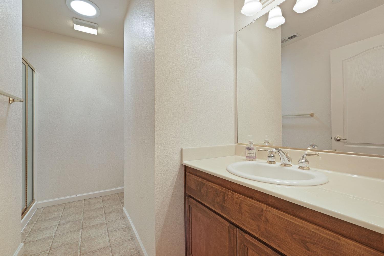 Detail Gallery Image 19 of 39 For 724 Young Ct, Galt,  CA 95632 - 2 Beds | 2 Baths