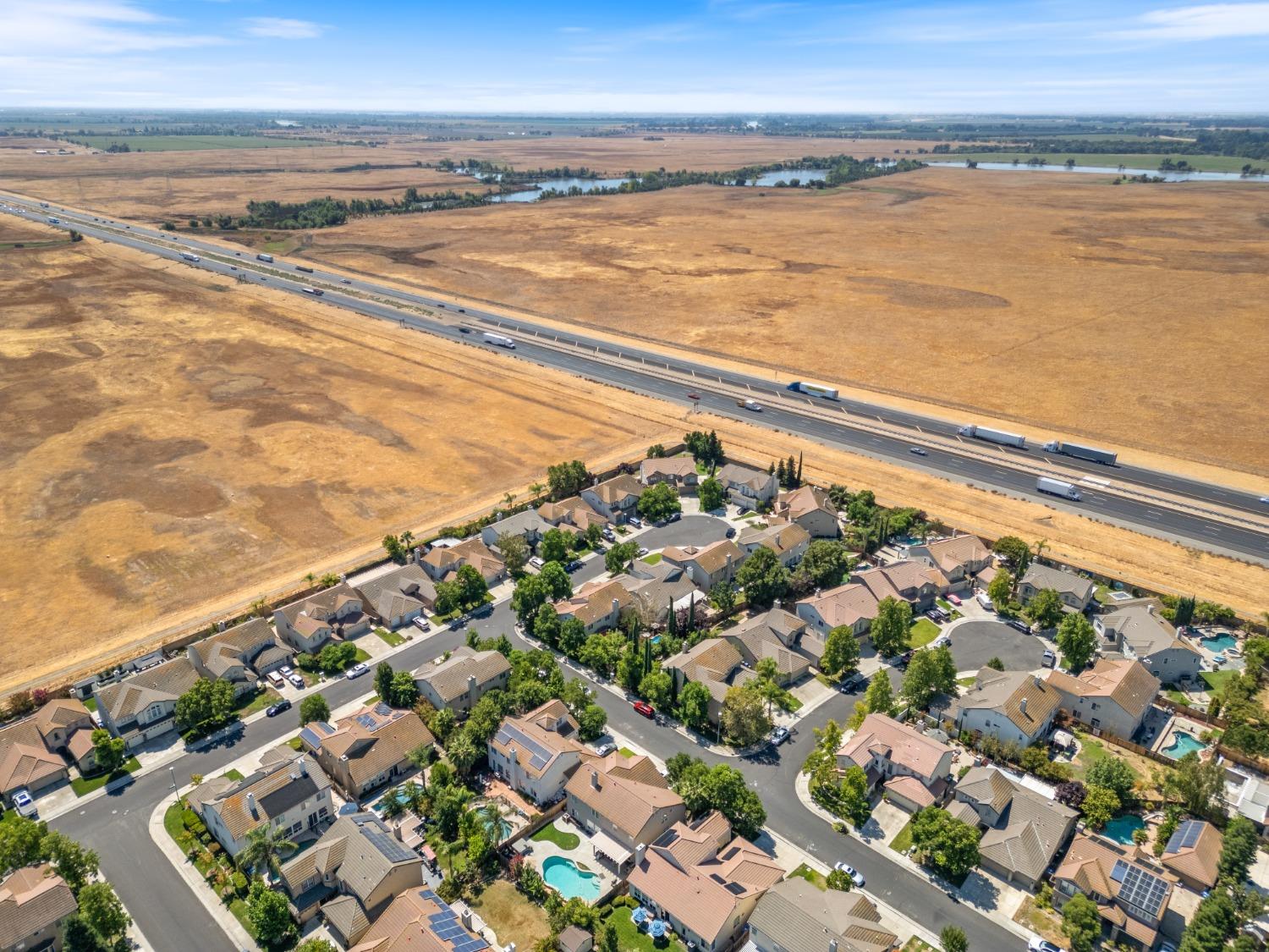 Snowy Egret Court, Elk Grove, California image 37