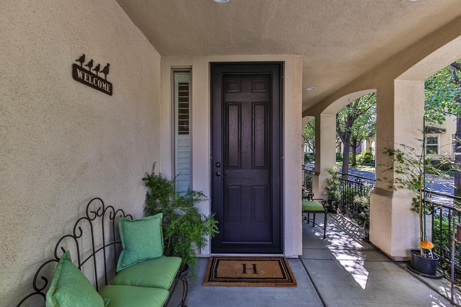 Detail Gallery Image 10 of 44 For 1033 Venice Ln, Roseville,  CA 95747 - 2 Beds | 2 Baths