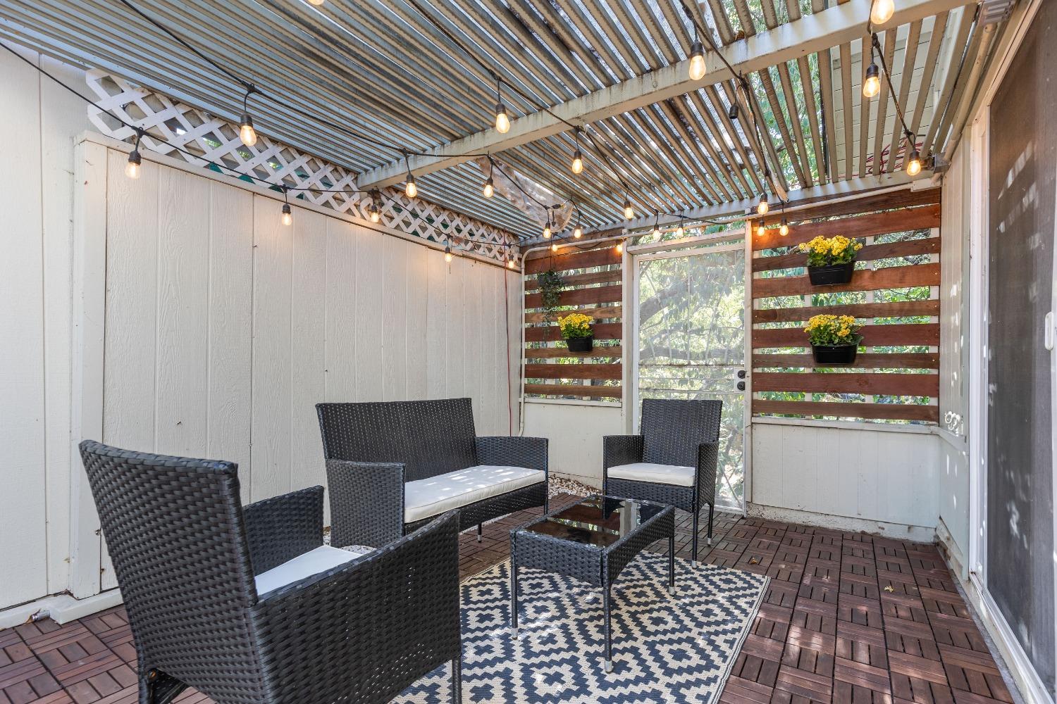 Sutton Place, Auburn, California image 23