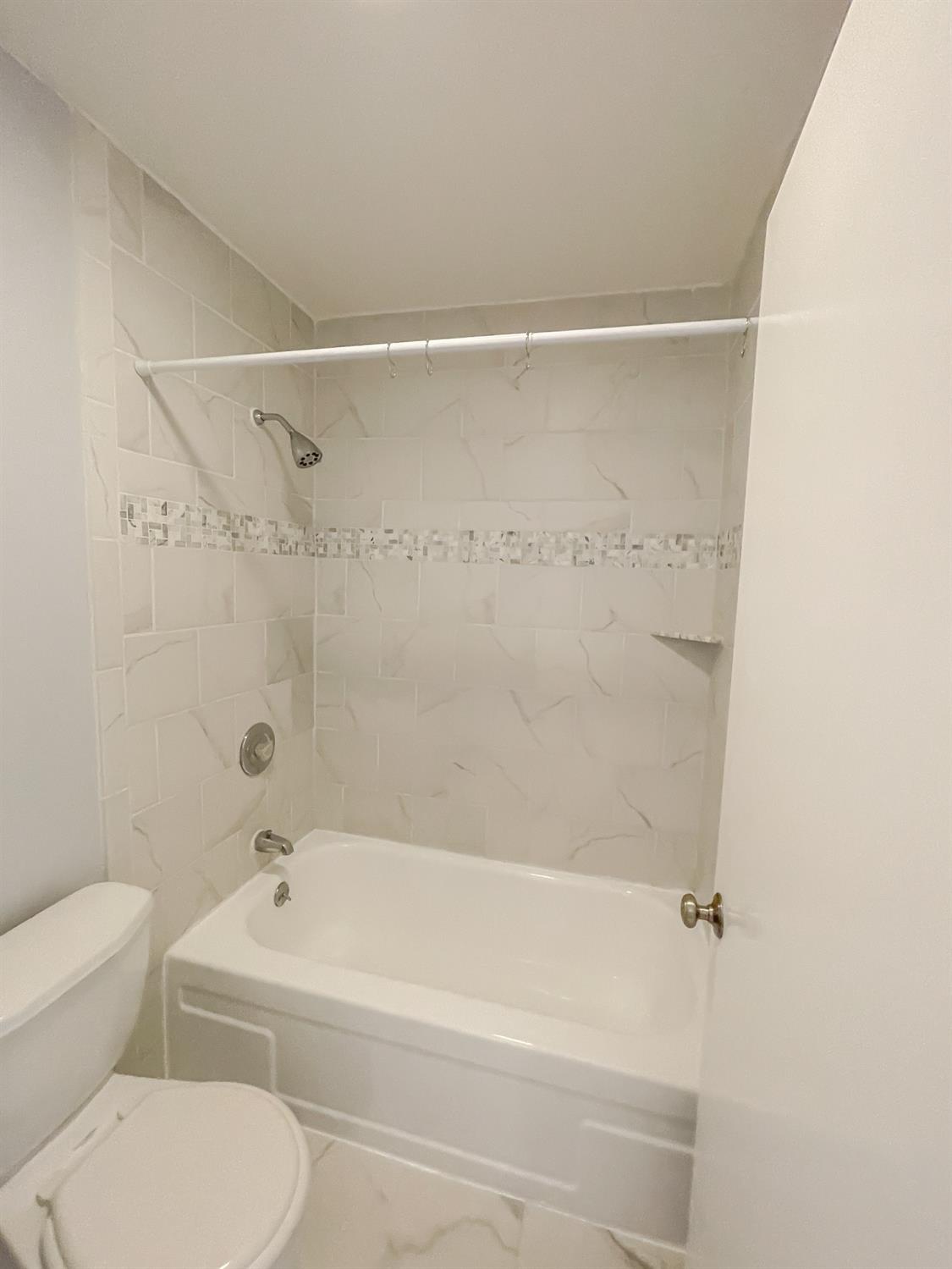 Detail Gallery Image 6 of 20 For 873 Woodside Ln #10,  Sacramento,  CA 95825 - 1 Beds | 1 Baths