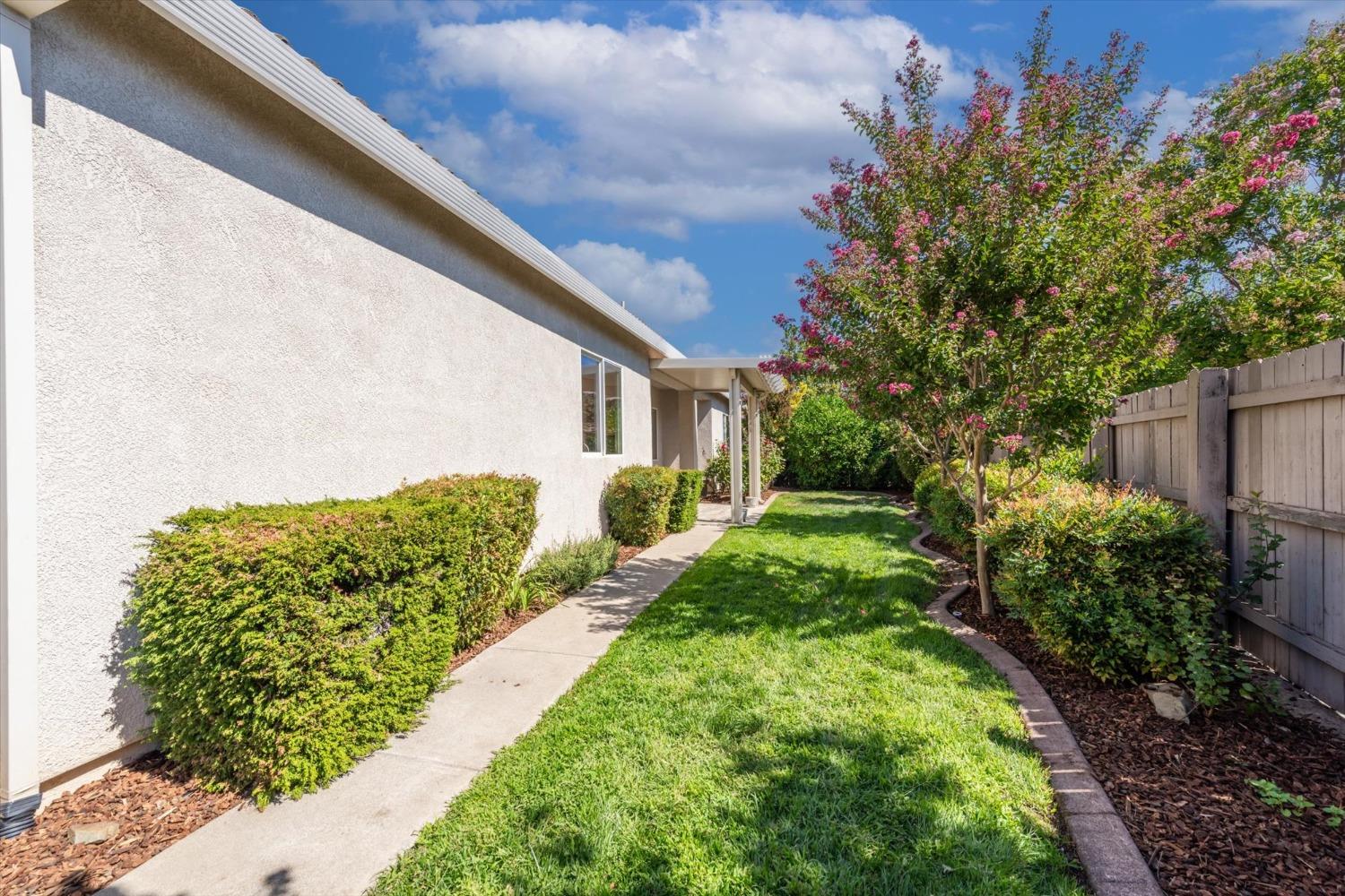 Detail Gallery Image 26 of 29 For 7400 Grassy Creek Way, El Dorado Hills,  CA 95762 - 3 Beds | 2 Baths