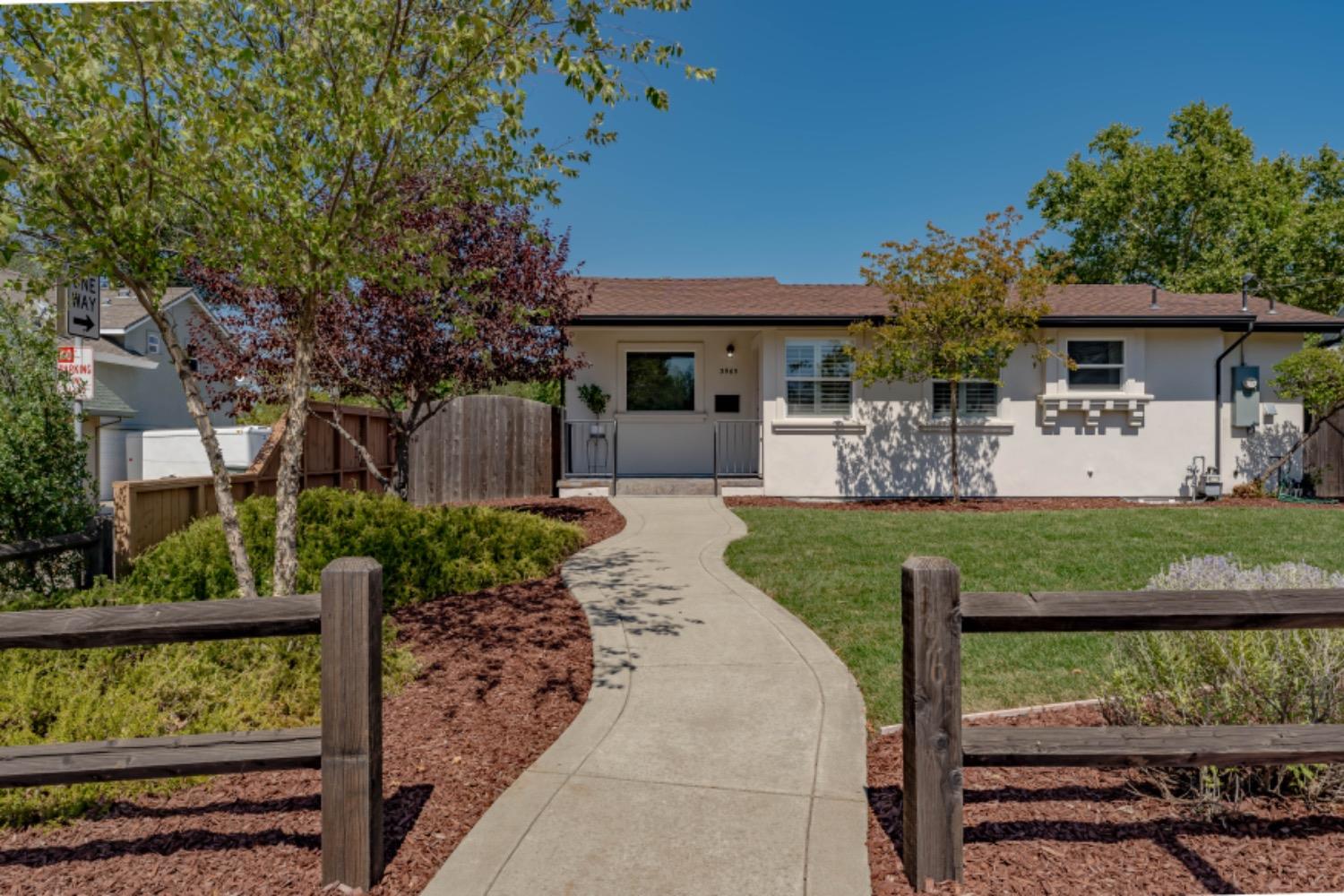 Detail Gallery Image 1 of 1 For 3965 Oak St, Rocklin,  CA 95677 - 2 Beds | 1 Baths