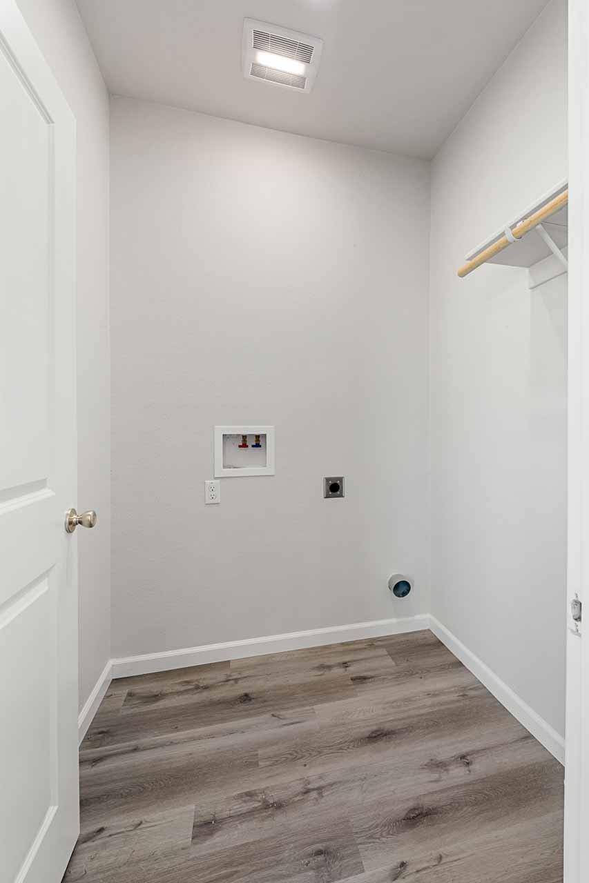 Detail Gallery Image 15 of 49 For 3836 Western Ave, Sacramento,  CA 95838 - 3 Beds | 2/1 Baths