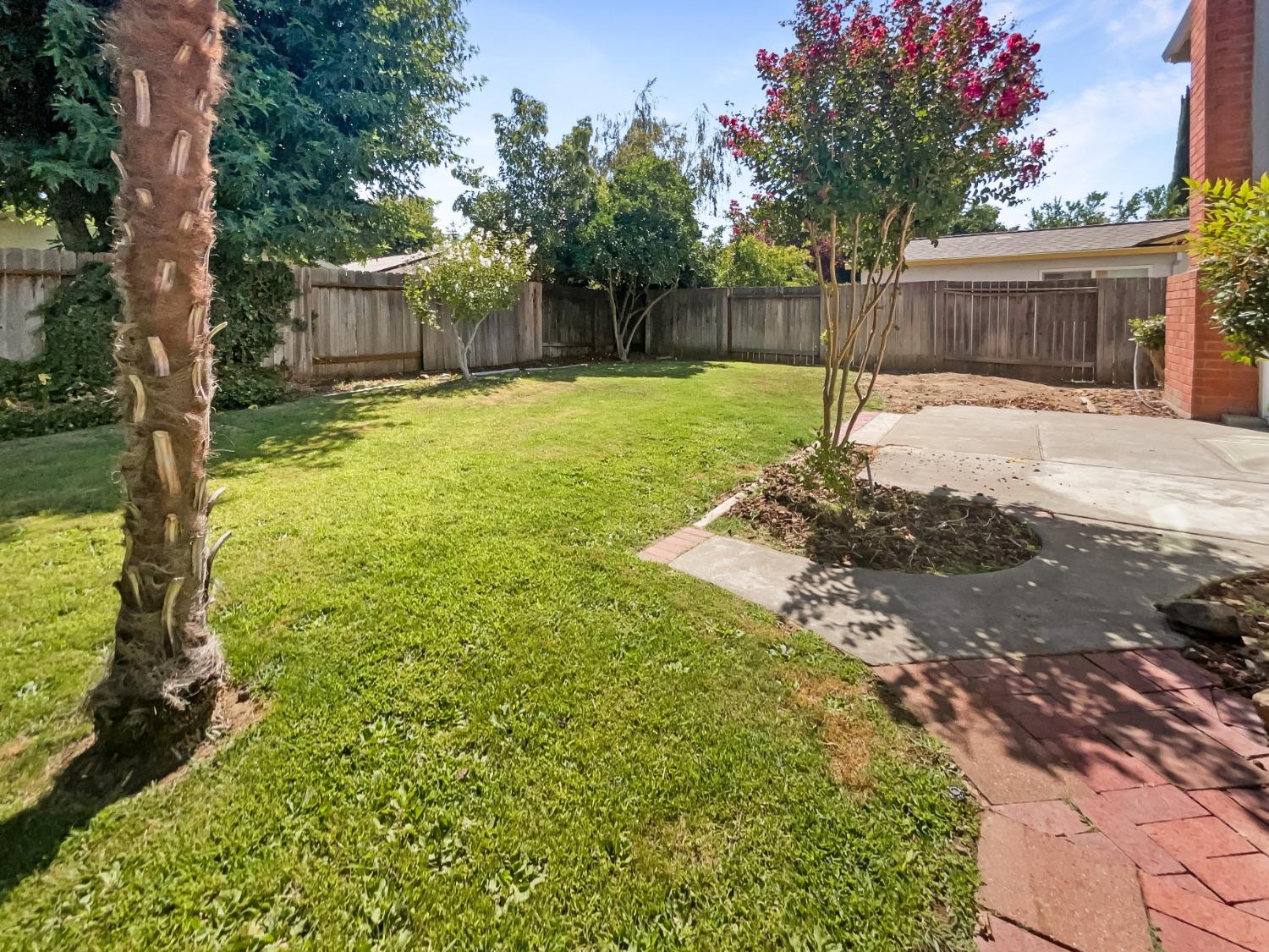 Detail Gallery Image 12 of 44 For 802 Christie Ct, Davis,  CA 95618 - 4 Beds | 2 Baths