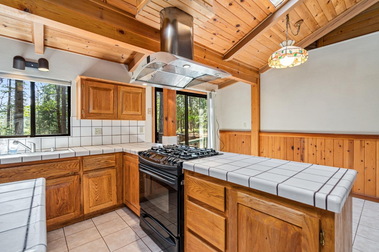 Detail Gallery Image 9 of 48 For 3370 Ponderosa Rd, Arnold,  CA 95223 - 3 Beds | 2 Baths