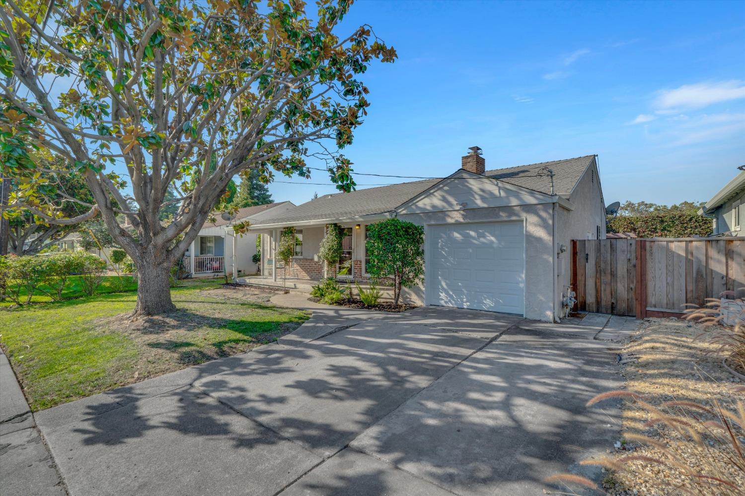 Detail Gallery Image 1 of 1 For 17465 via Arroyo, San Lorenzo,  CA 94580 - 3 Beds | 1 Baths