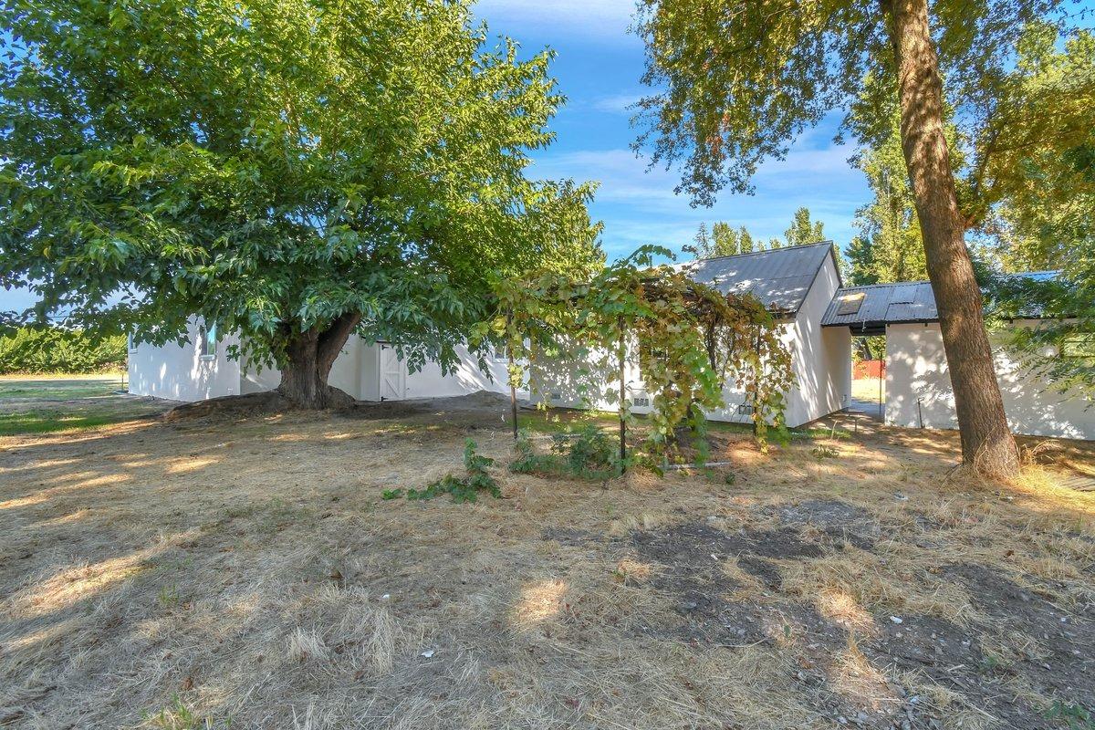 Detail Gallery Image 13 of 42 For 545 Justeson Ave, Gridley,  CA 95948 - 4 Beds | 2 Baths