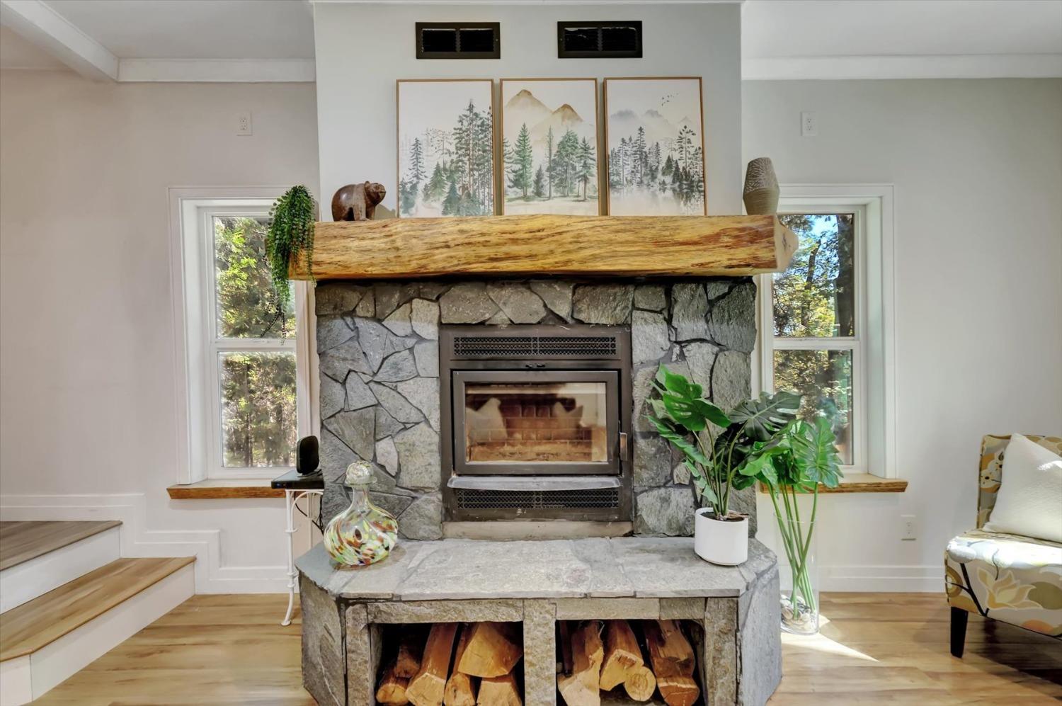 Detail Gallery Image 14 of 68 For 12812 Pearson Rd, Grass Valley,  CA 95945 - 3 Beds | 3/1 Baths