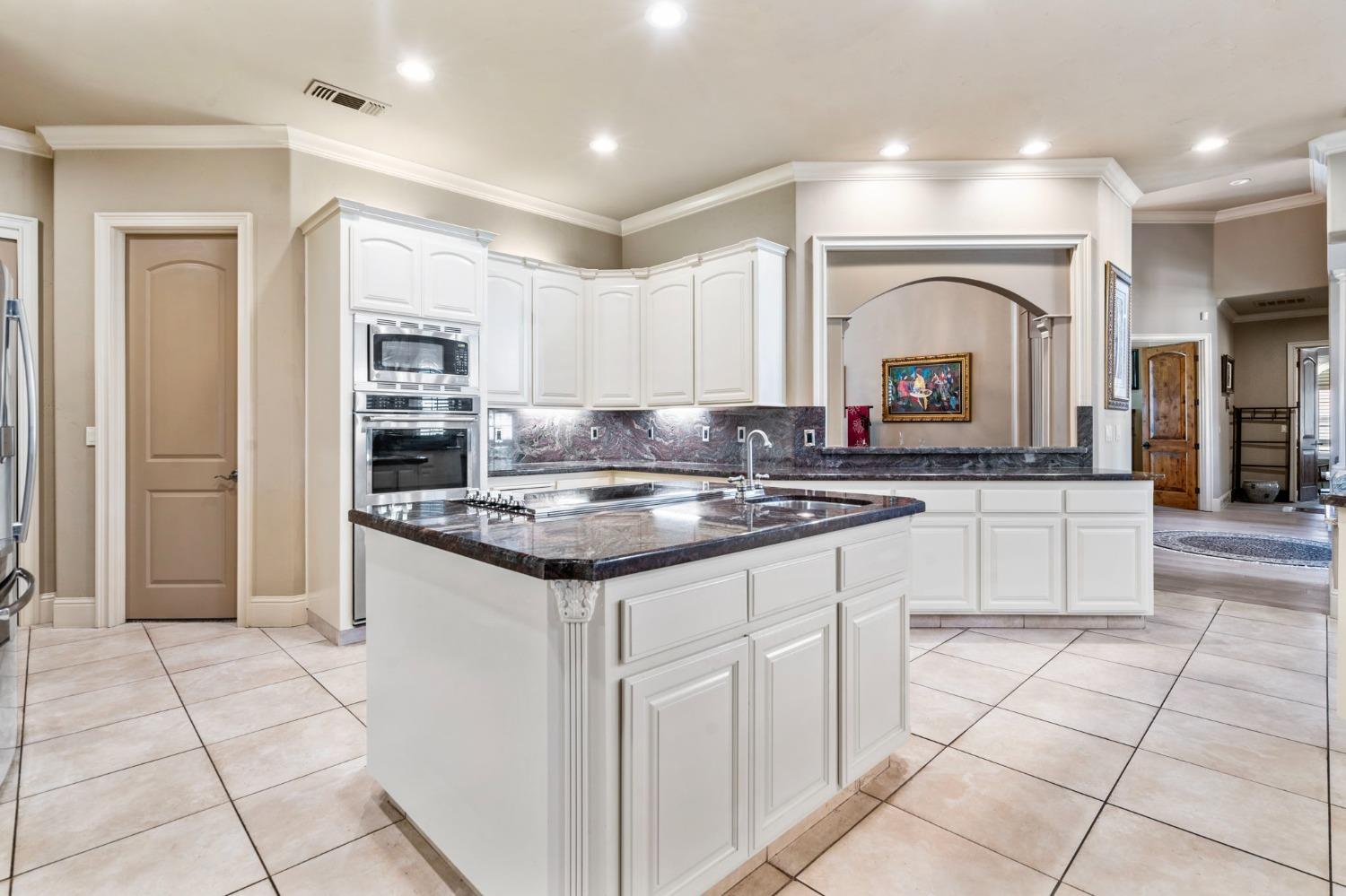 Detail Gallery Image 28 of 88 For 1426 Riverview Cir #E,  Ripon,  CA 95366 - 4 Beds | 4 Baths