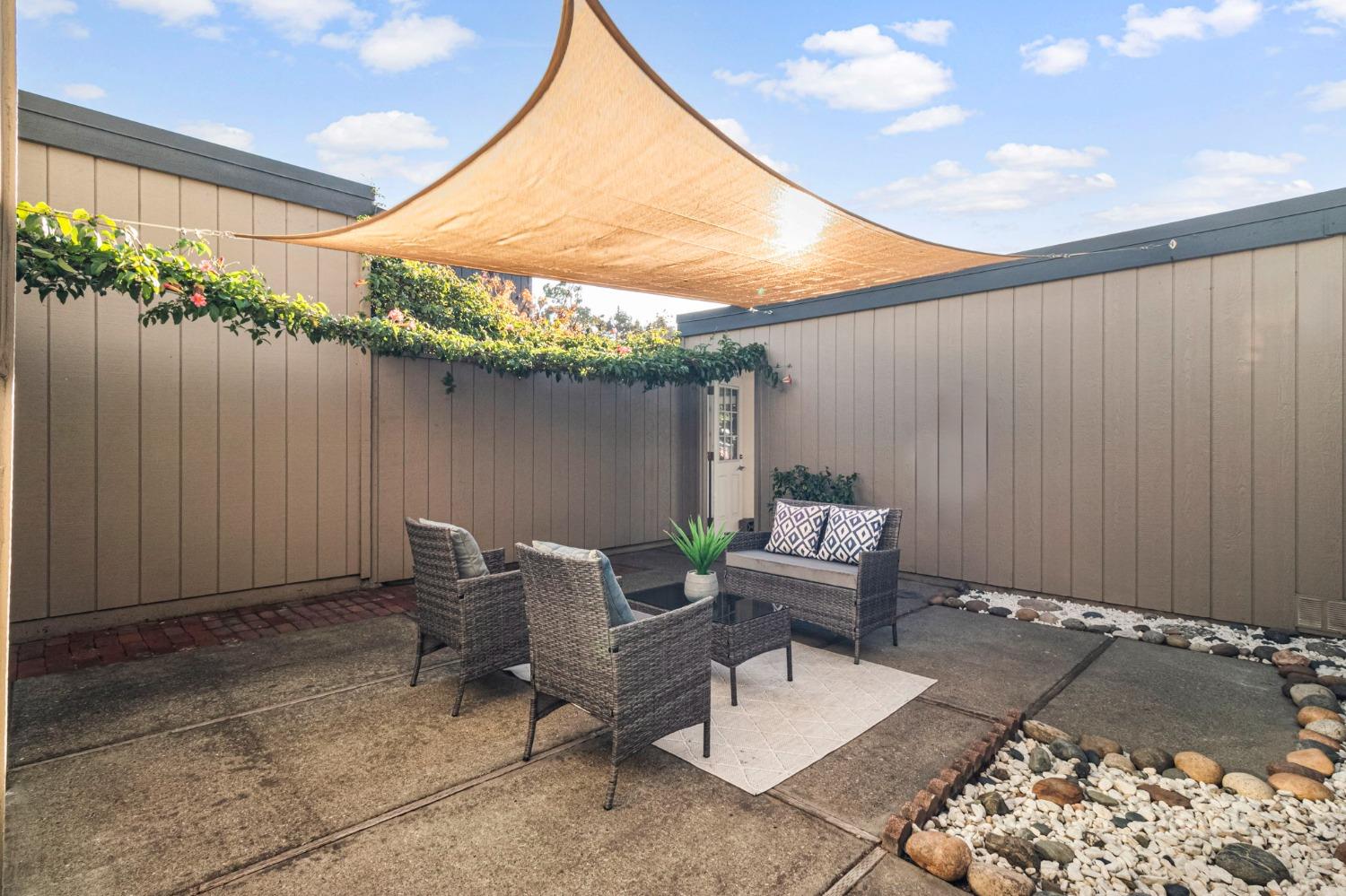 Detail Gallery Image 32 of 47 For 1082 Jost Ln, Alameda,  CA 94502 - 2 Beds | 1/1 Baths