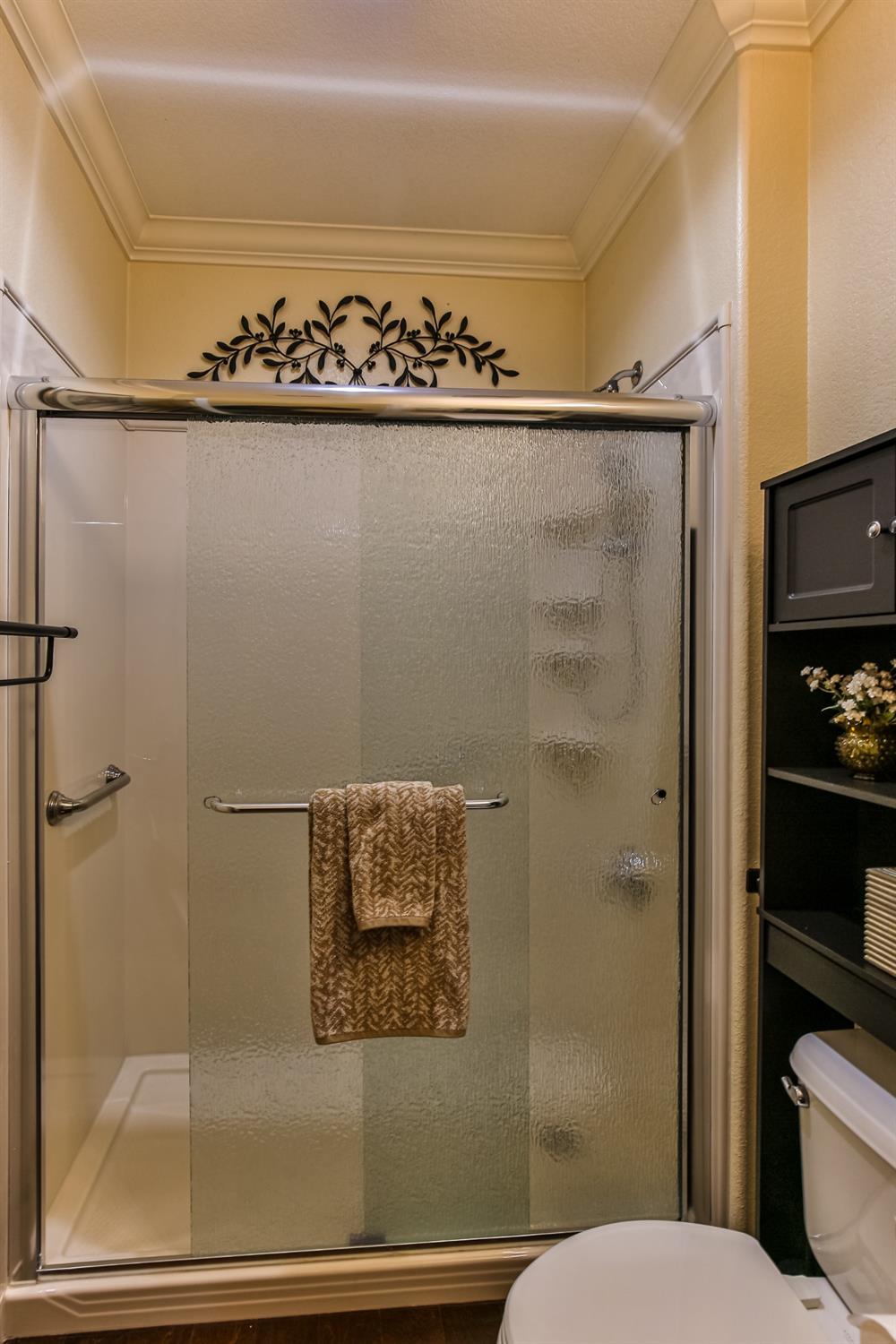 Detail Gallery Image 41 of 44 For 1033 Venice Ln, Roseville,  CA 95747 - 2 Beds | 2 Baths