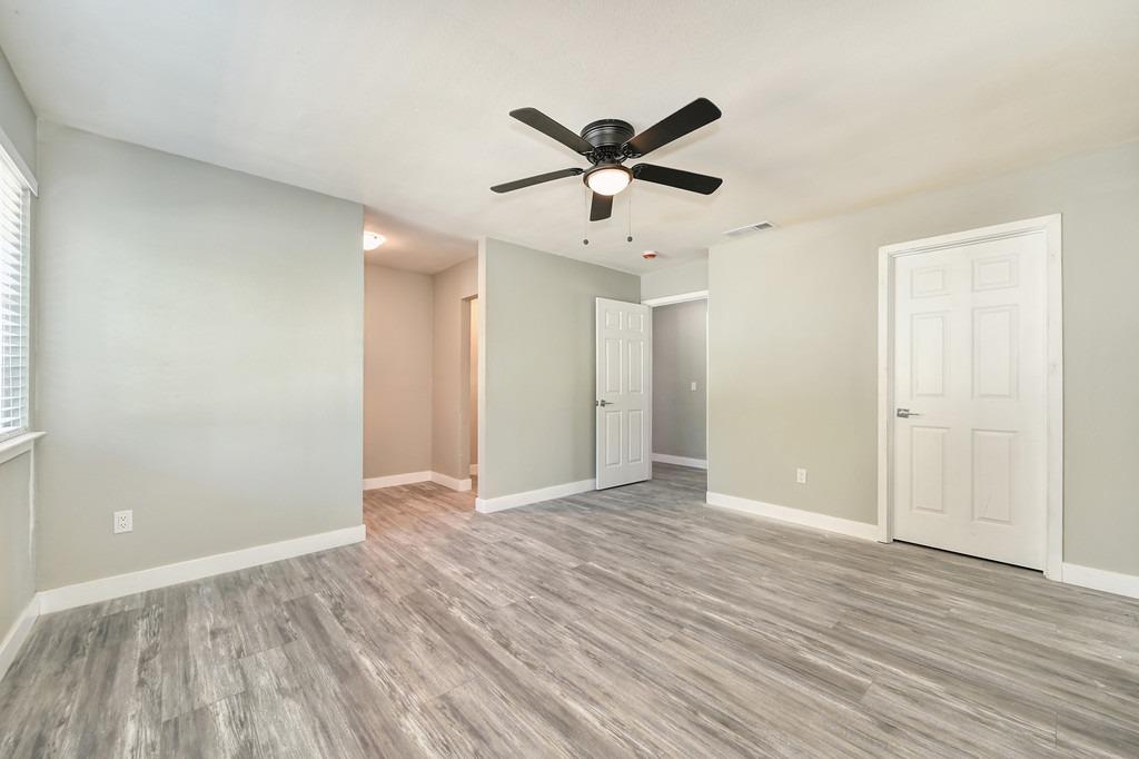 Detail Gallery Image 20 of 28 For 5120 Martin Luther King Jr Blvd, Sacramento,  CA 95820 - 3 Beds | 2 Baths