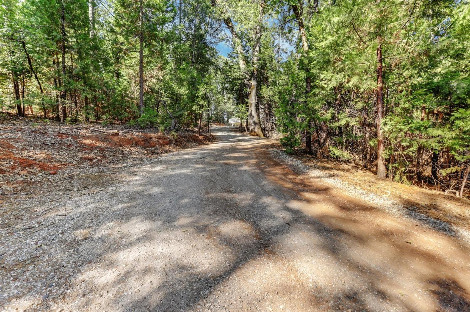 Detail Gallery Image 59 of 68 For 12812 Pearson Rd, Grass Valley,  CA 95945 - 3 Beds | 3/1 Baths