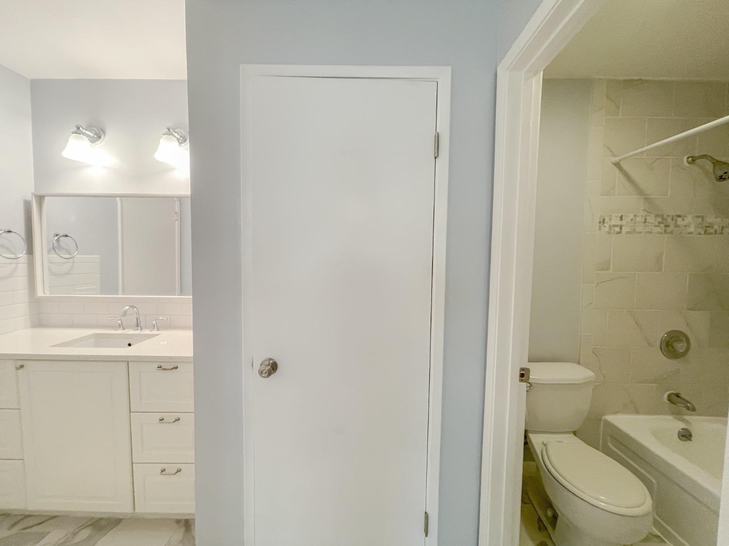 Detail Gallery Image 8 of 20 For 873 Woodside Ln #10,  Sacramento,  CA 95825 - 1 Beds | 1 Baths