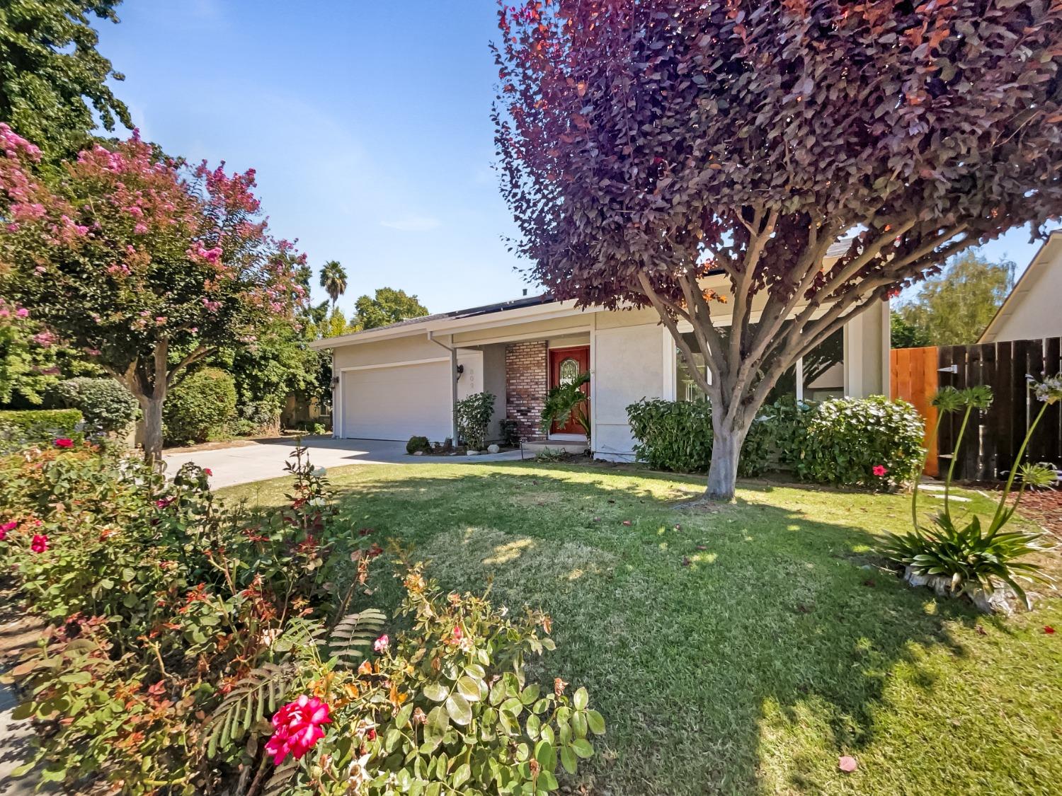 Detail Gallery Image 7 of 44 For 802 Christie Ct, Davis,  CA 95618 - 4 Beds | 2 Baths