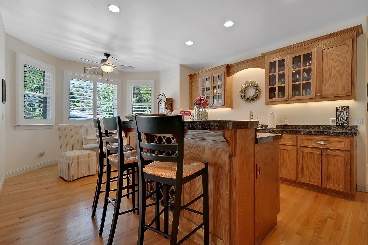 Detail Gallery Image 27 of 87 For 511 Surrey Ln, Murphys,  CA 95247 - 5 Beds | 2/1 Baths