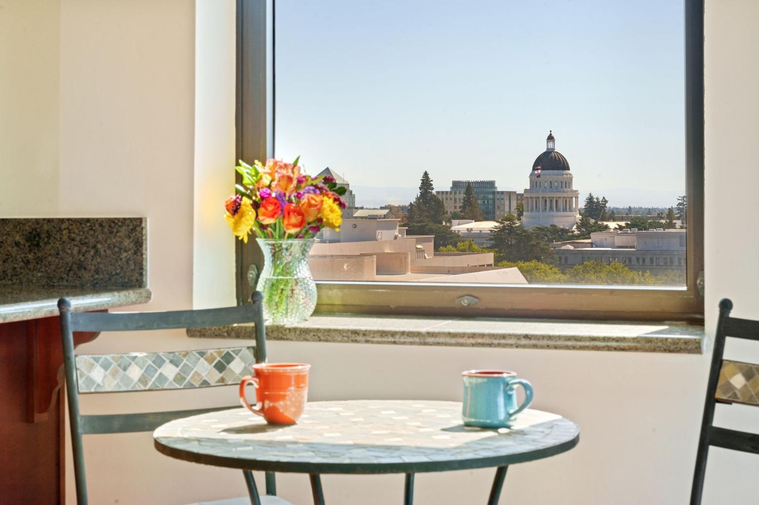 Detail Gallery Image 1 of 67 For 500 N St #1503,  Sacramento,  CA 95814 - 2 Beds | 2 Baths