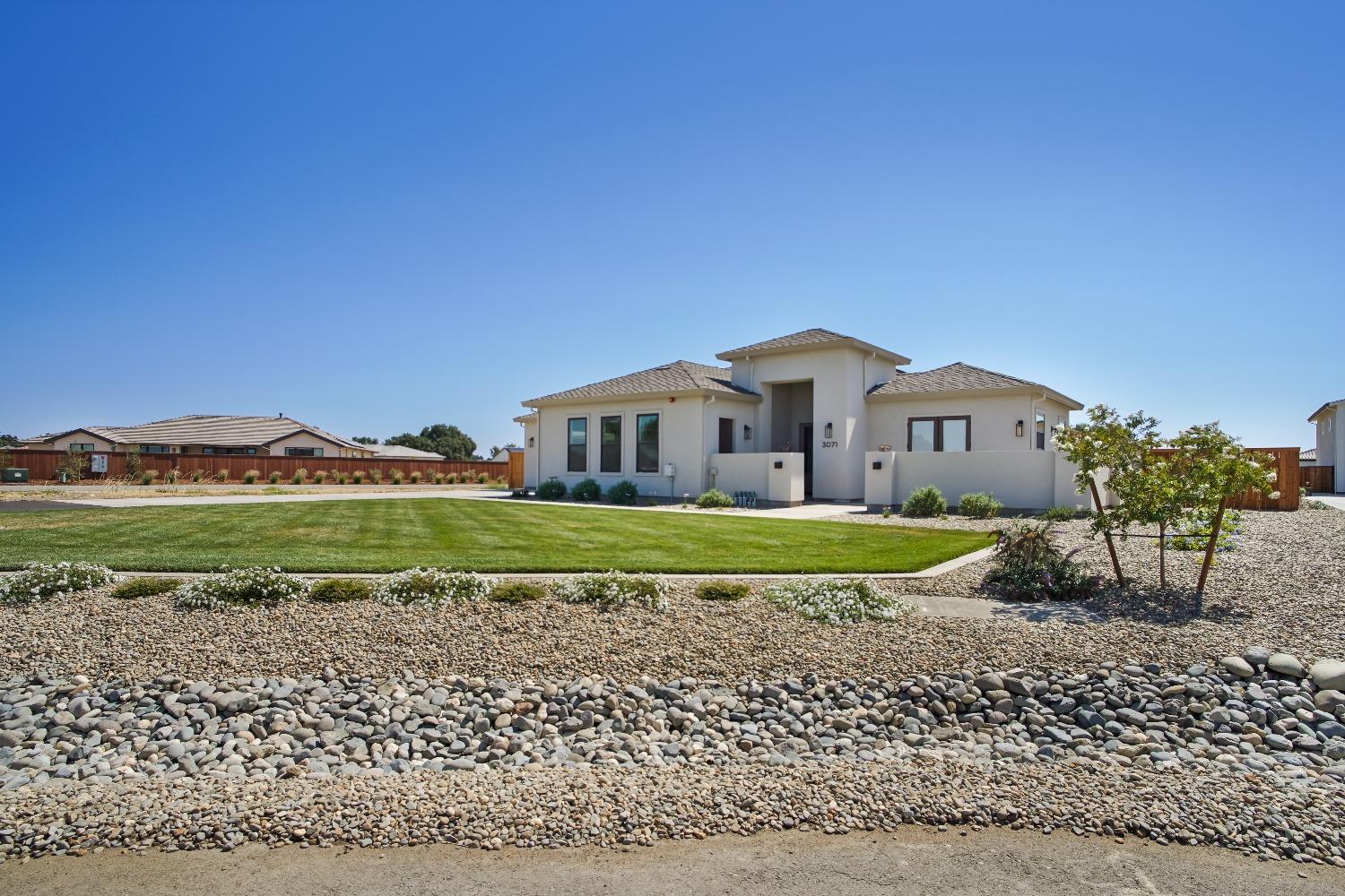 Detail Gallery Image 2 of 50 For 3071 Beltrami Ct, West Sacramento,  CA 95691 - 4 Beds | 3 Baths