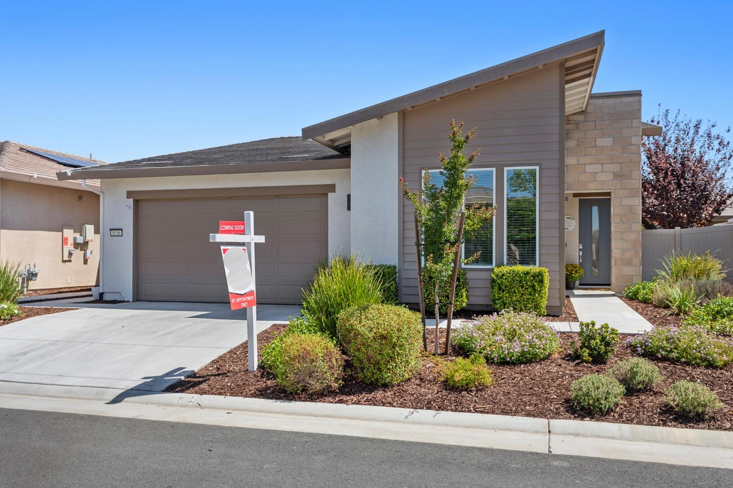 Hemisphere Lane, Roseville, California image 3