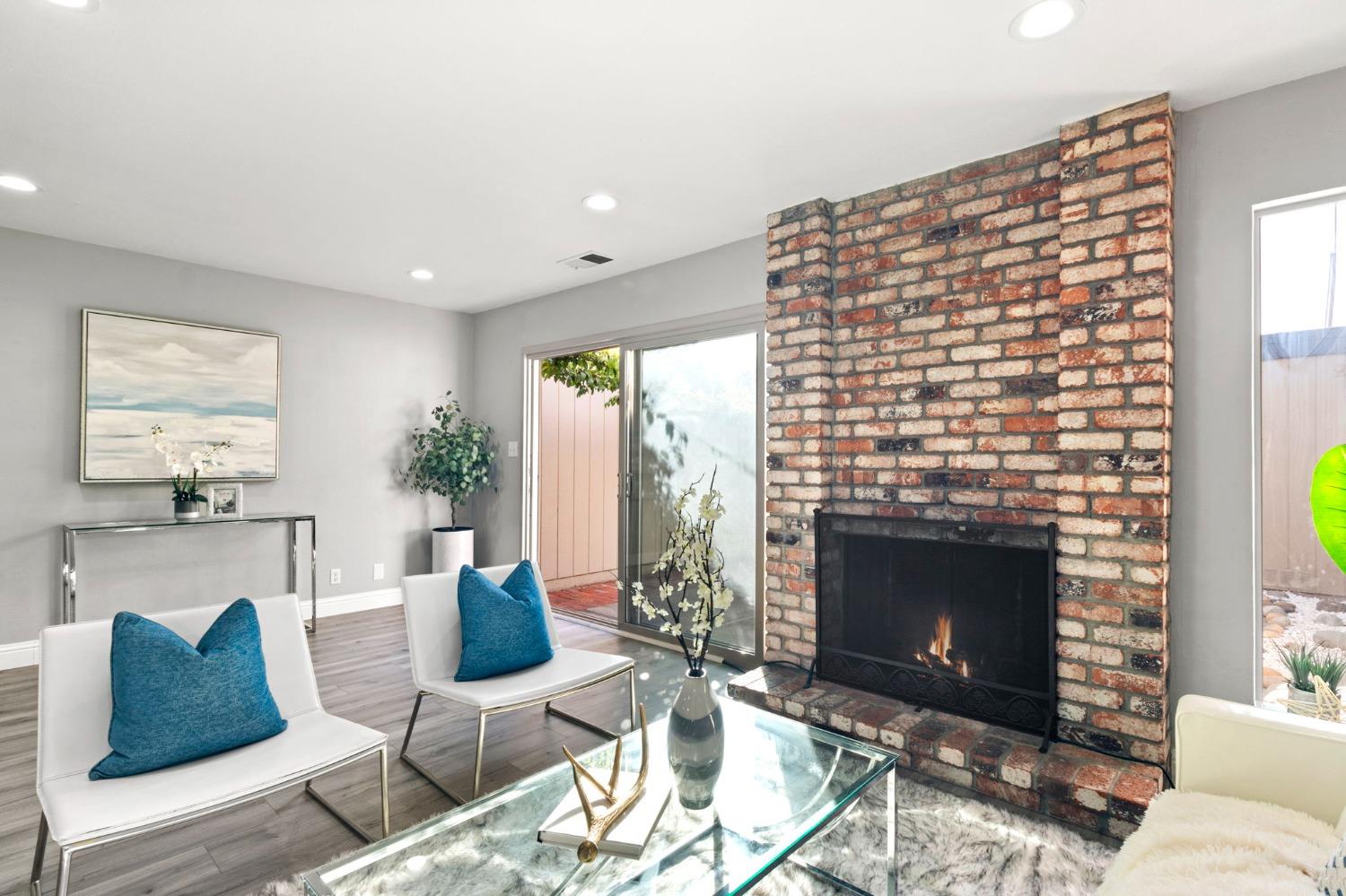 Detail Gallery Image 9 of 47 For 1082 Jost Ln, Alameda,  CA 94502 - 2 Beds | 1/1 Baths