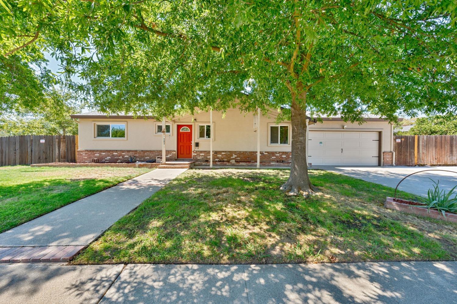 Detail Gallery Image 1 of 1 For 3127 Bakula Way, Sacramento,  CA 95864 - 3 Beds | 1 Baths