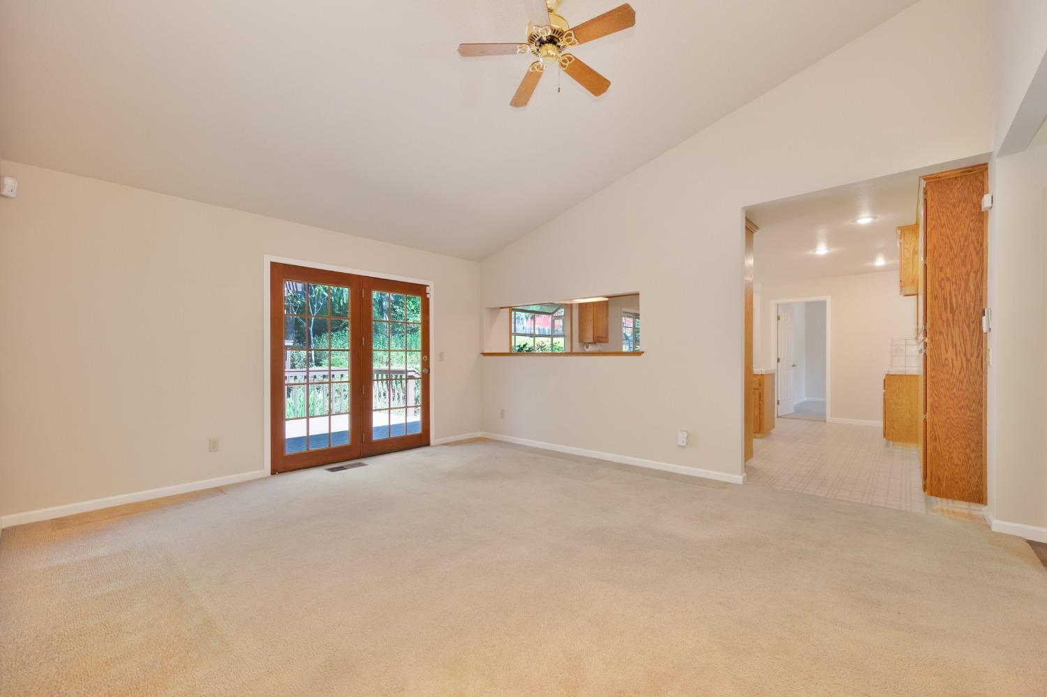 Detail Gallery Image 10 of 38 For 12722 Shockley Woods Ct, Auburn,  CA 95603 - 3 Beds | 2 Baths