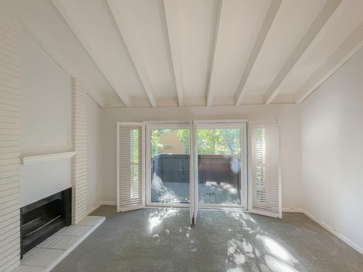 Detail Gallery Image 14 of 20 For 873 Woodside Ln #10,  Sacramento,  CA 95825 - 1 Beds | 1 Baths