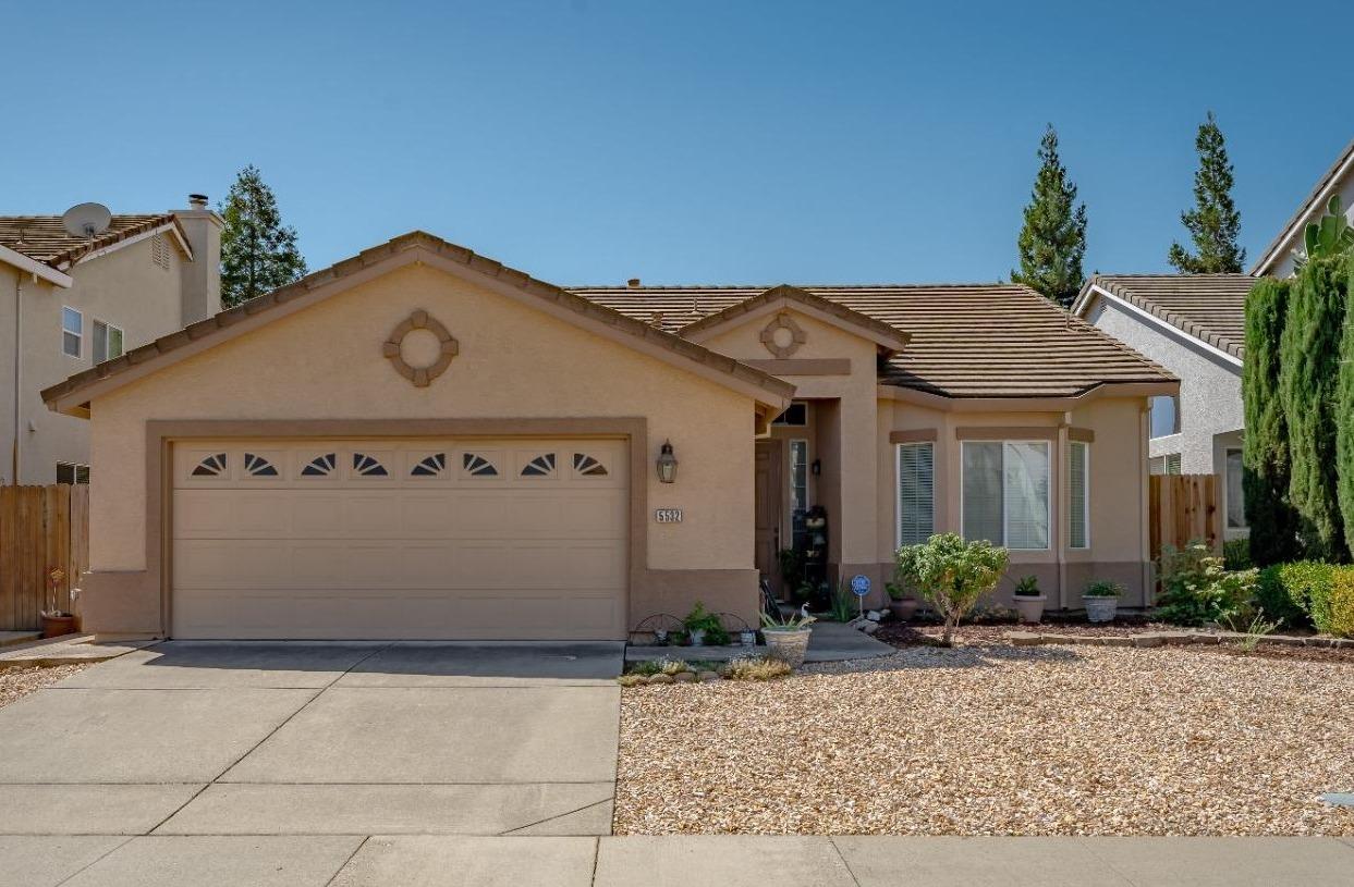 Detail Gallery Image 1 of 1 For 5532 Redwood Burl Way, Antelope,  CA 95843 - 3 Beds | 2 Baths