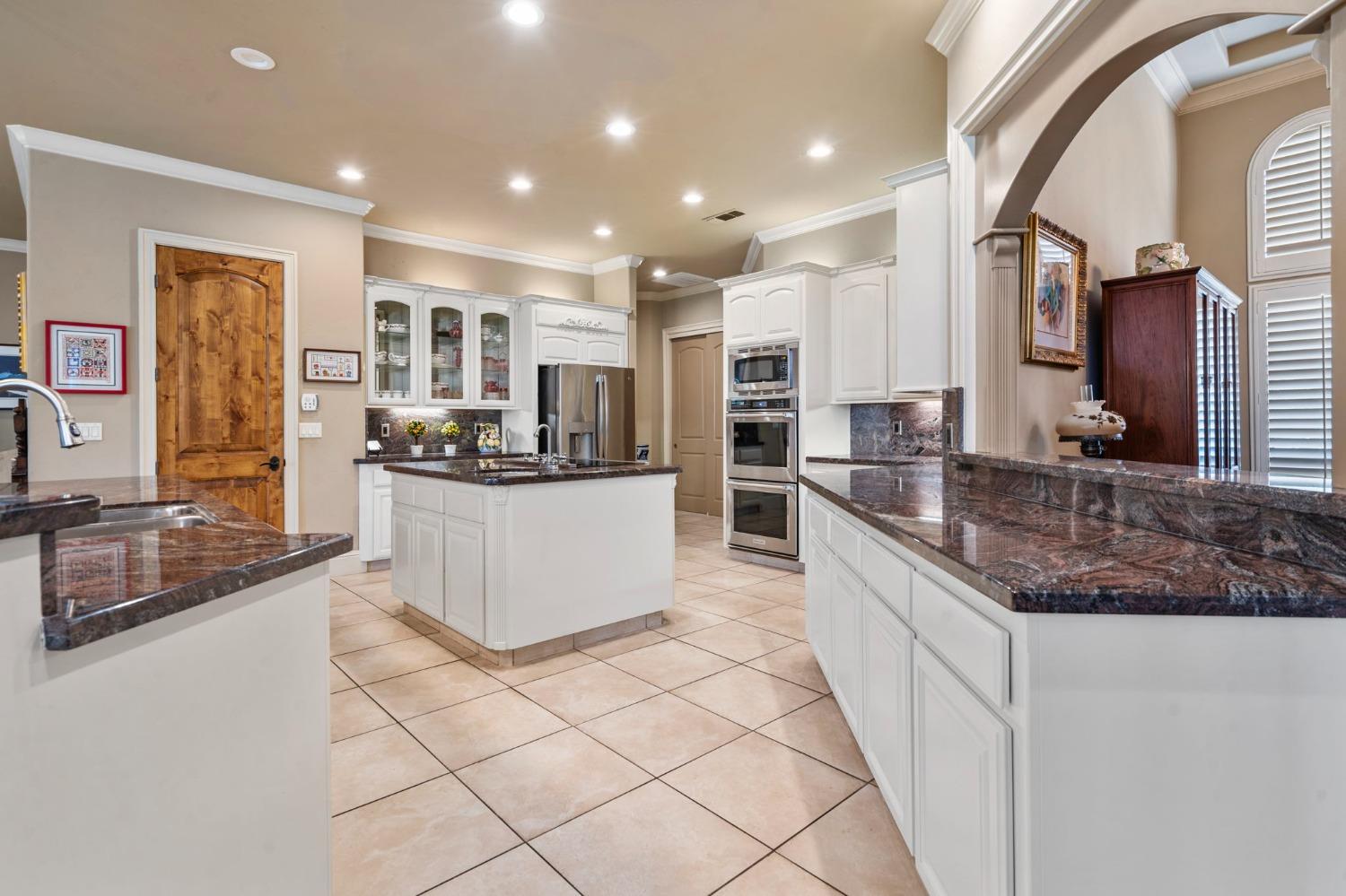 Detail Gallery Image 25 of 88 For 1426 Riverview Cir #E,  Ripon,  CA 95366 - 4 Beds | 4 Baths