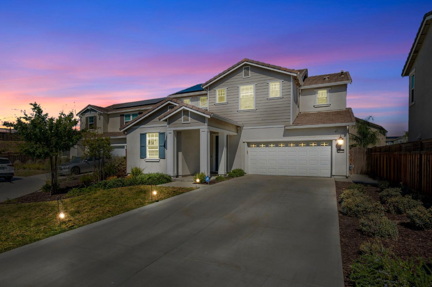 Detail Gallery Image 6 of 57 For 17535 Gemini Ct, Lathrop,  CA 95330 - 4 Beds | 3/1 Baths