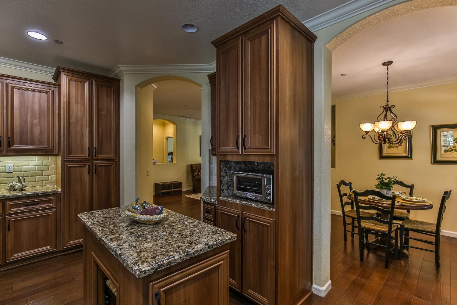 Detail Gallery Image 26 of 44 For 1033 Venice Ln, Roseville,  CA 95747 - 2 Beds | 2 Baths