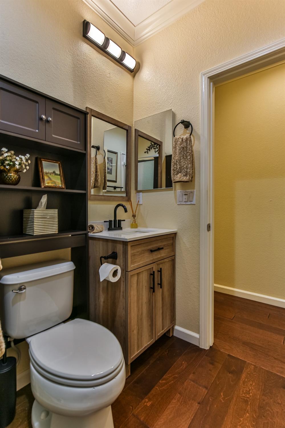 Detail Gallery Image 42 of 44 For 1033 Venice Ln, Roseville,  CA 95747 - 2 Beds | 2 Baths